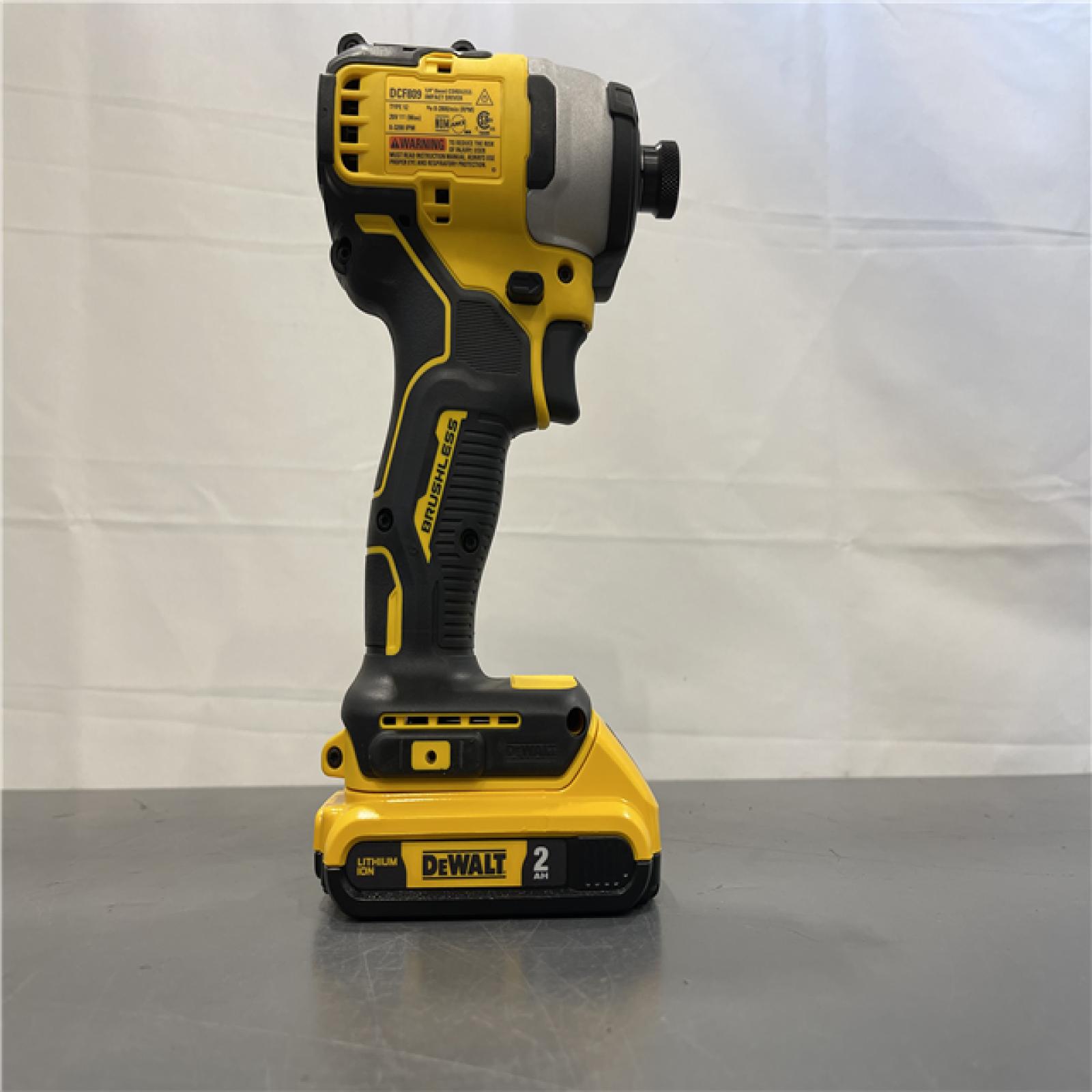 AS-IS - DeWALT ATOMIC 20V MAX Cordless Compact Impact Driver Kit W/ Li-Ion Battery, 1/4, Brushless