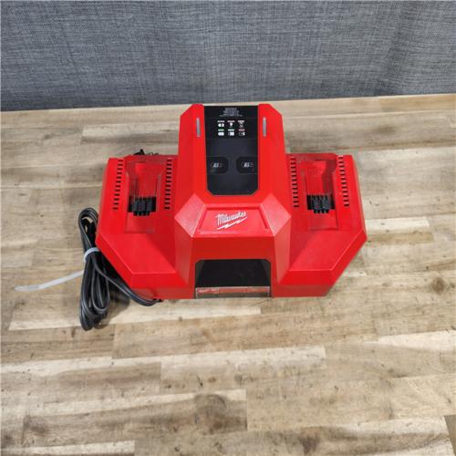 HOUSTON LOCATION - AS-IS Milwaukee 48-59-1815 M18 18V Dual Bay Simultaneous Super Charger (TOOL ONLY)