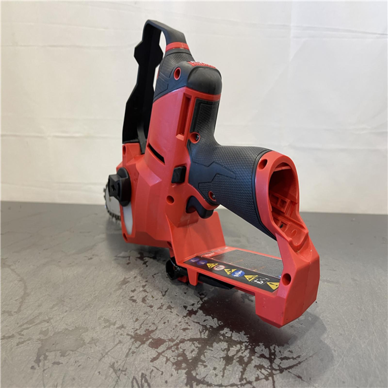 AS-IS - Milwaukee M12 FUEL 6 in. 12V Lithium-Ion Brushless Cordless Pruning Saw HATCHET