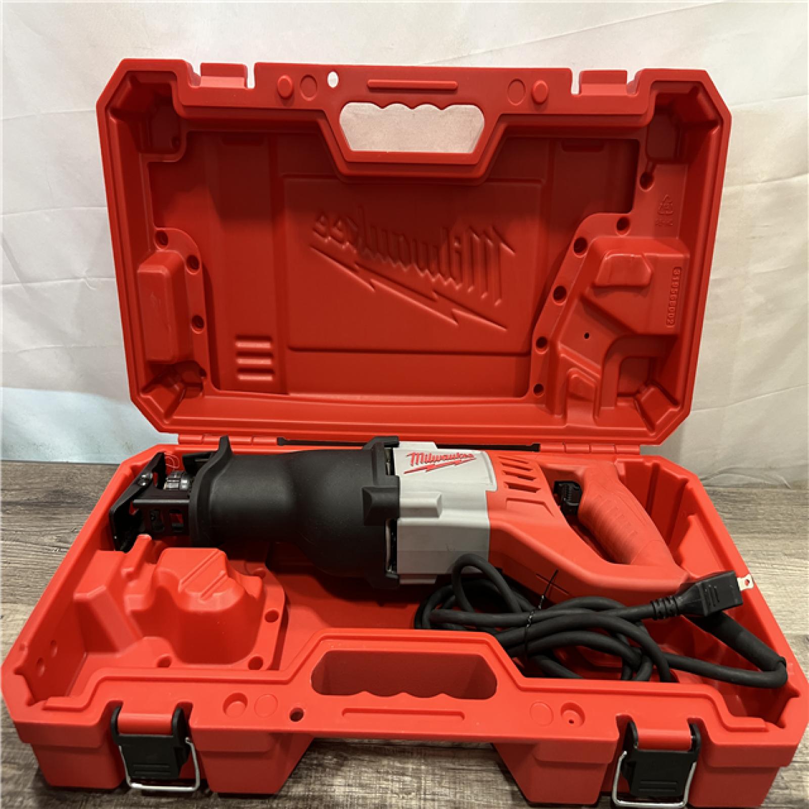 AS-IS Milwaukee 12 Amp SAWZALL Reciprocating Saw with Case