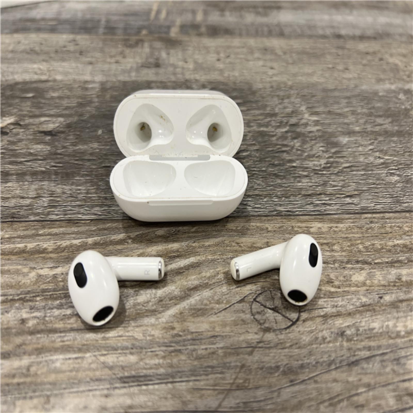 AS-IS AirPods (3rd Generation) with Lightning Charging Case