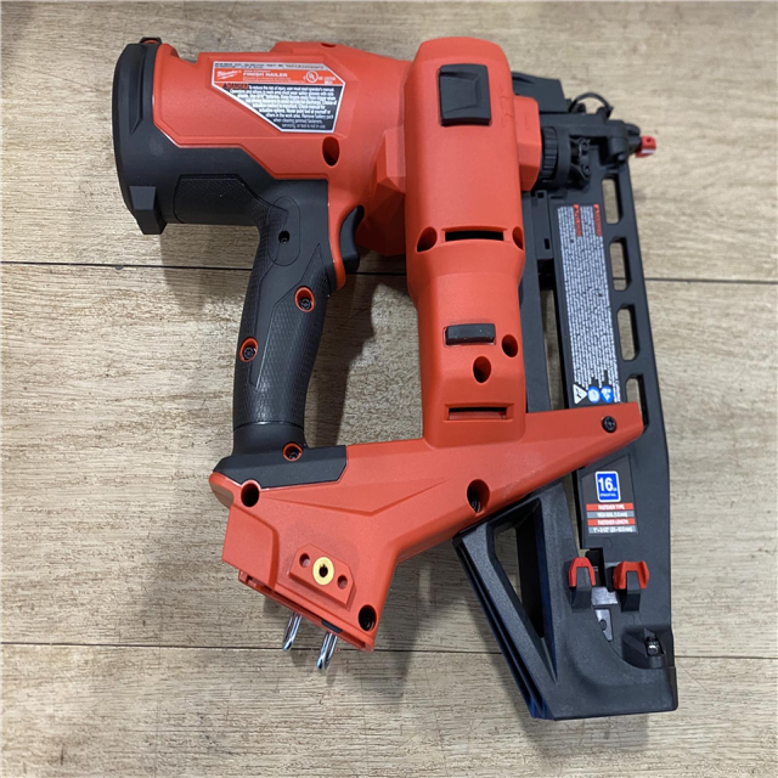 AS-IS Milwaukee FUEL 18-Volt Lithium-Ion Brushless Cordless Gen ll 16-Gauge Straight Finish Nailer (Tool Only)