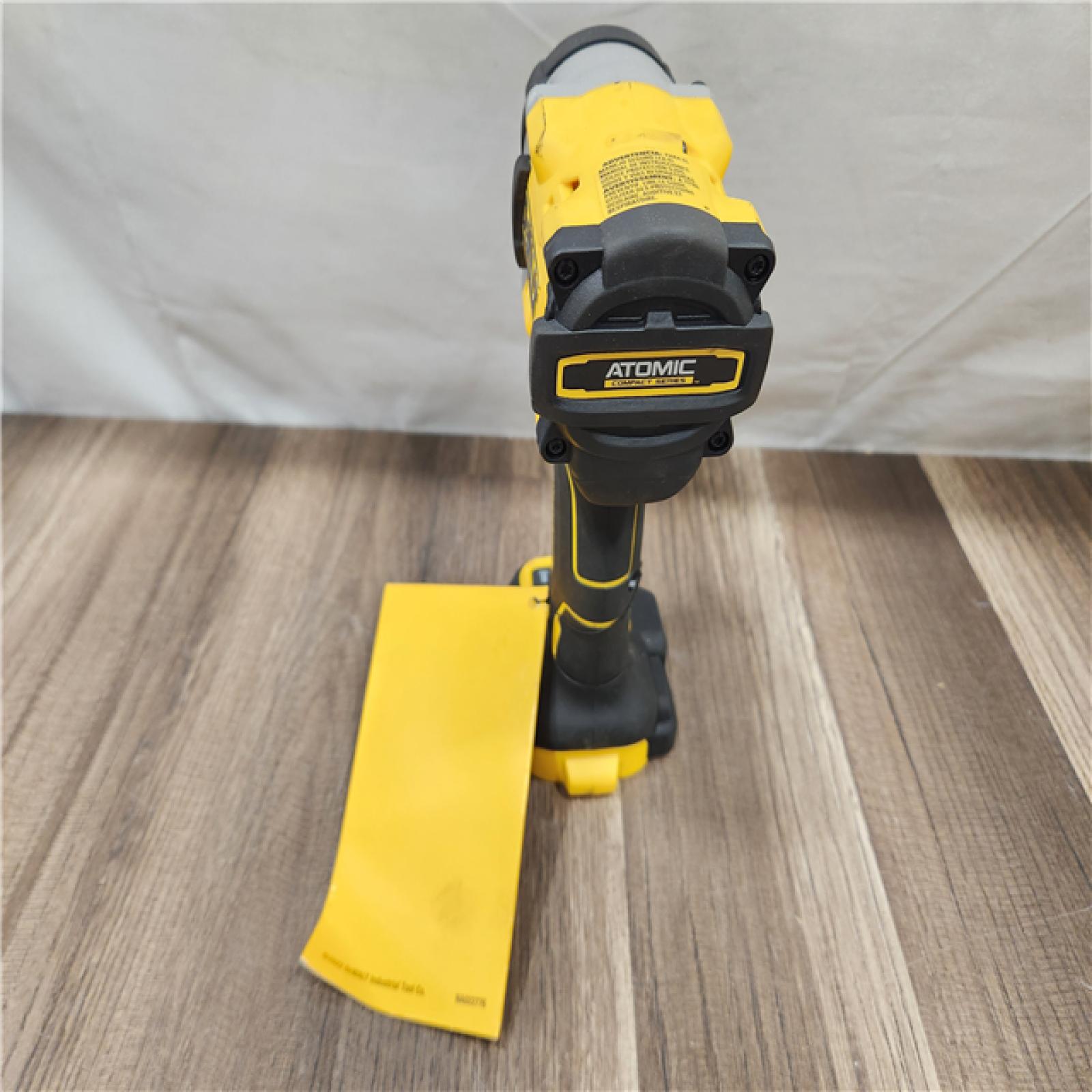 AS-IS- DeWalt 20V MAX ATOMIC 3/8 in. Cordless Brushless Compact Impact Wrench (Tool-Only)