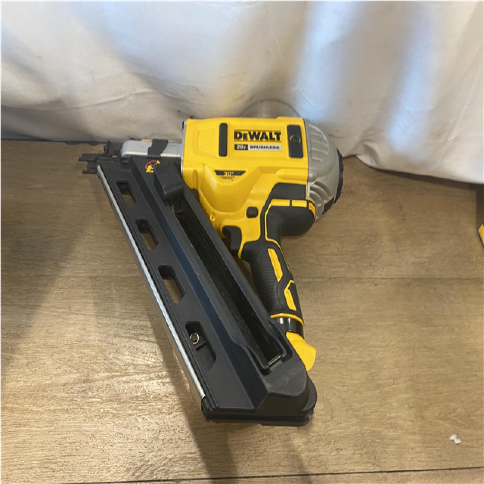 AS-IS DEWALT 20-Volt 21° Cordless Framing Nailer (Tool-Only)