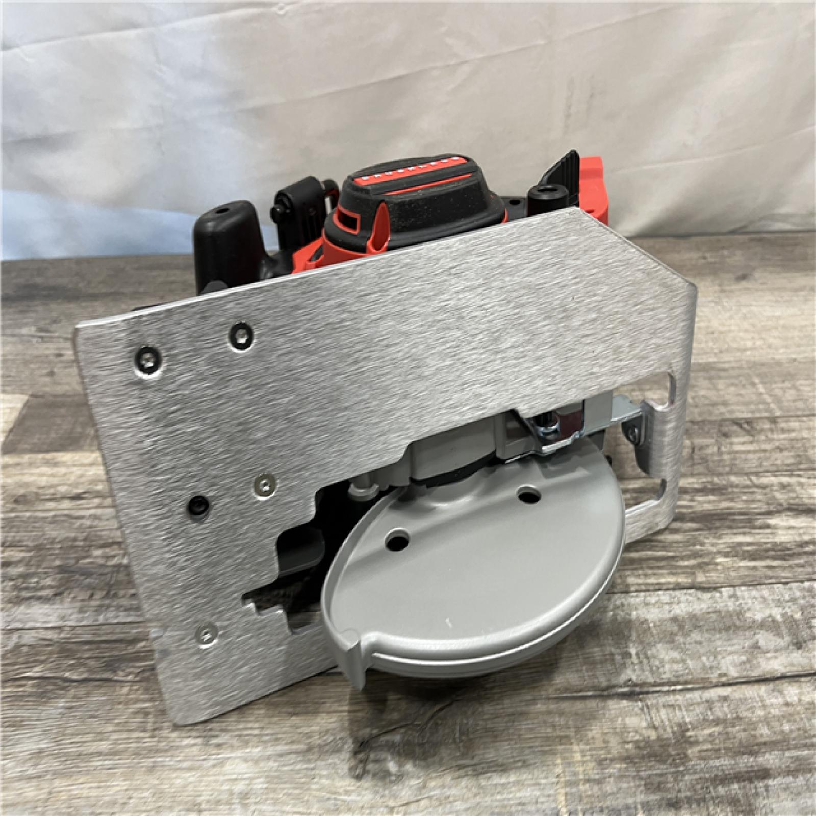 AS-IS Milwaukee 18V Lithium-Ion Brushless Cordless 7-1/4 in. Circular Saw (Tool-Only)