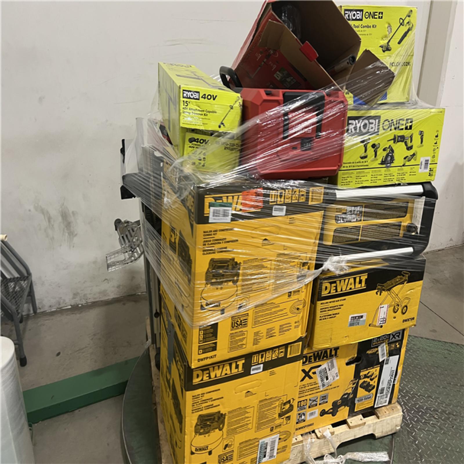 Dallas Location - As-Is Tool Pallet
