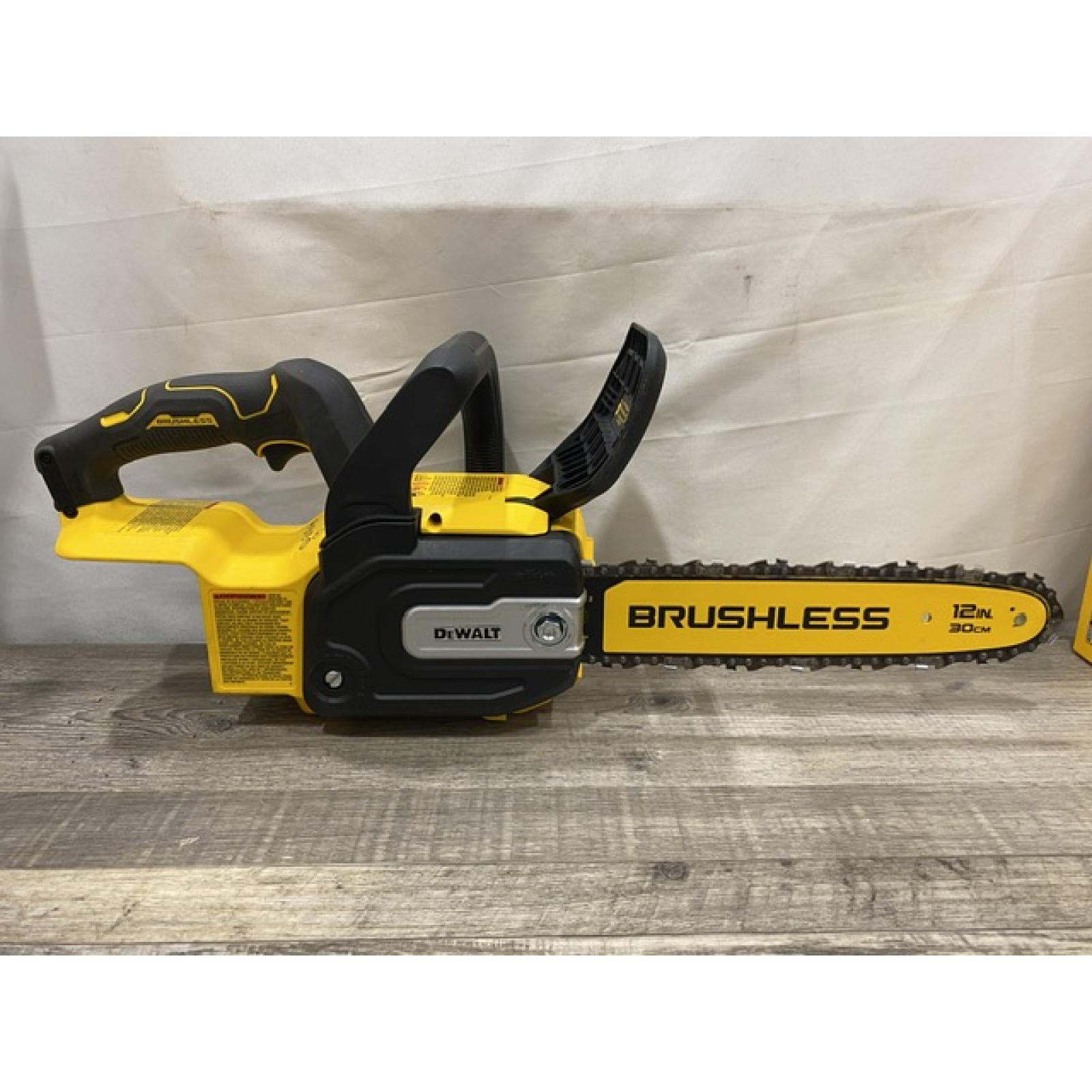 AS-IS DEWALT 20V MAX Compact 12 Brushless Cordless Chainsaw Kit