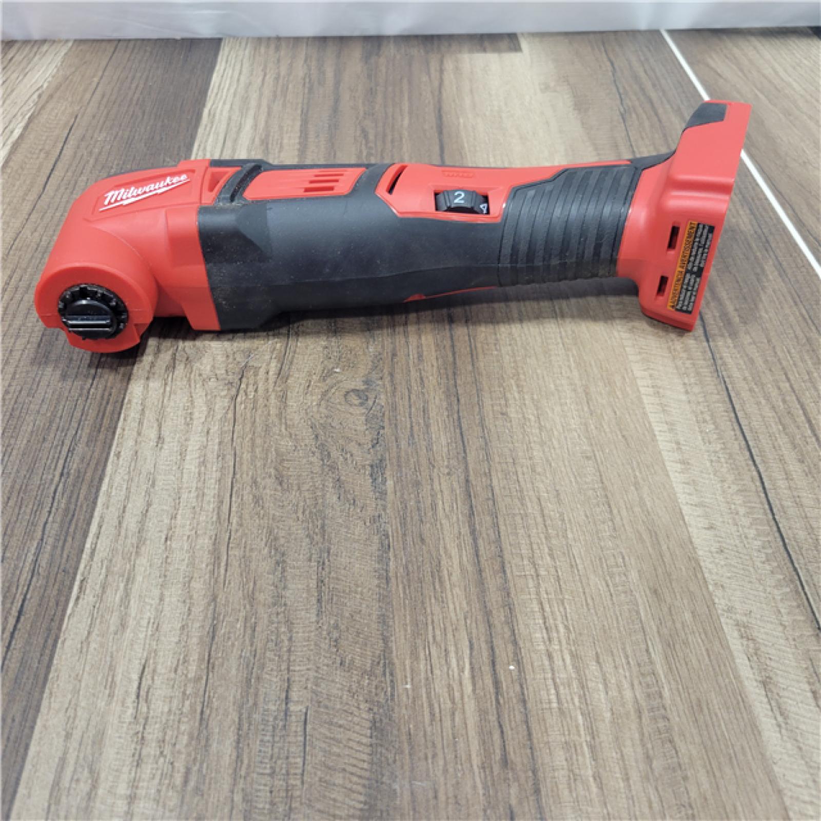 AS-IS Milwaukee 2626-20 M18 Lithium-Ion Cordless Multi-Tool (Tool Only)