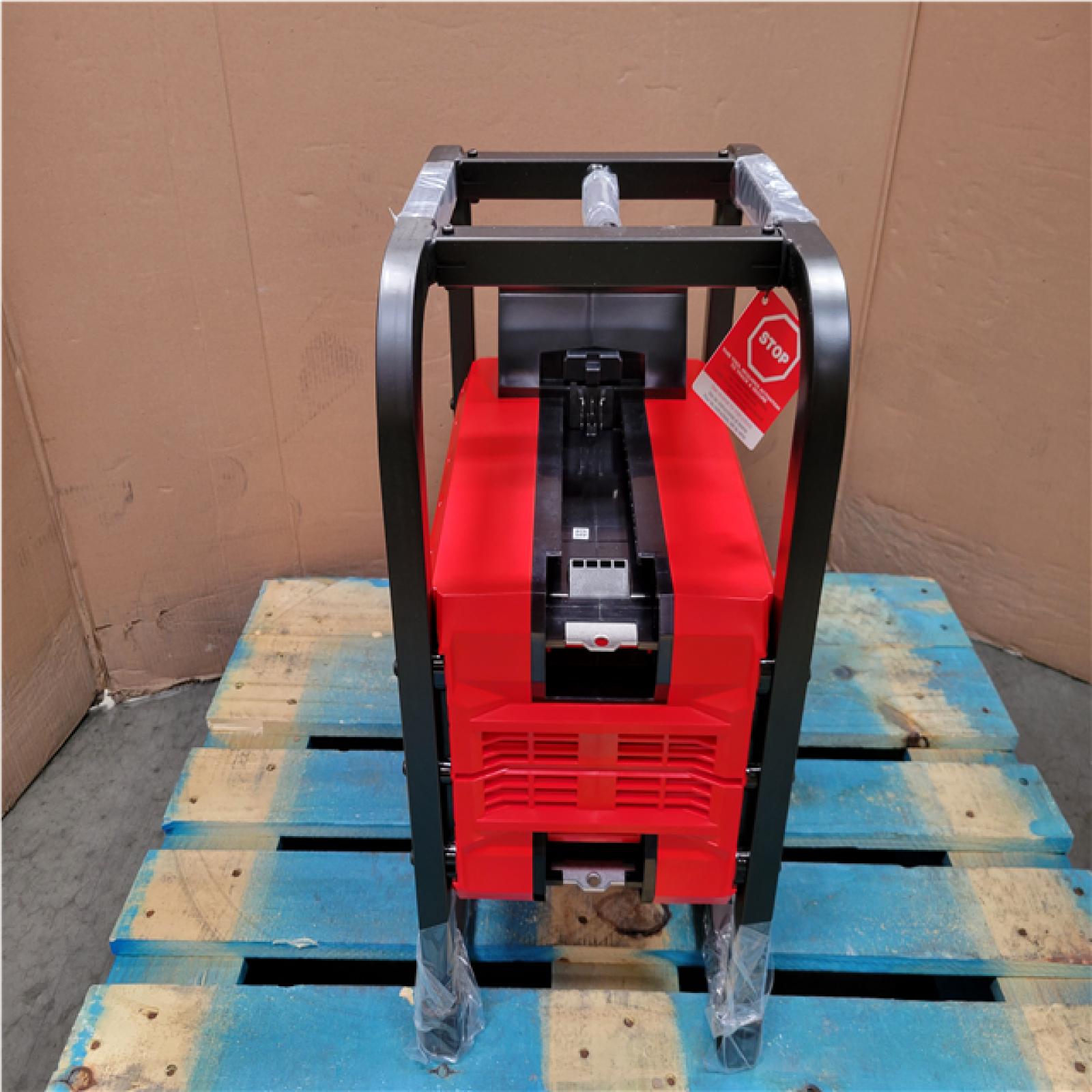 CALIFORNIA AS-IS MILWAUKEE MX FUEL POWER SUPPLY WITH BATTERY