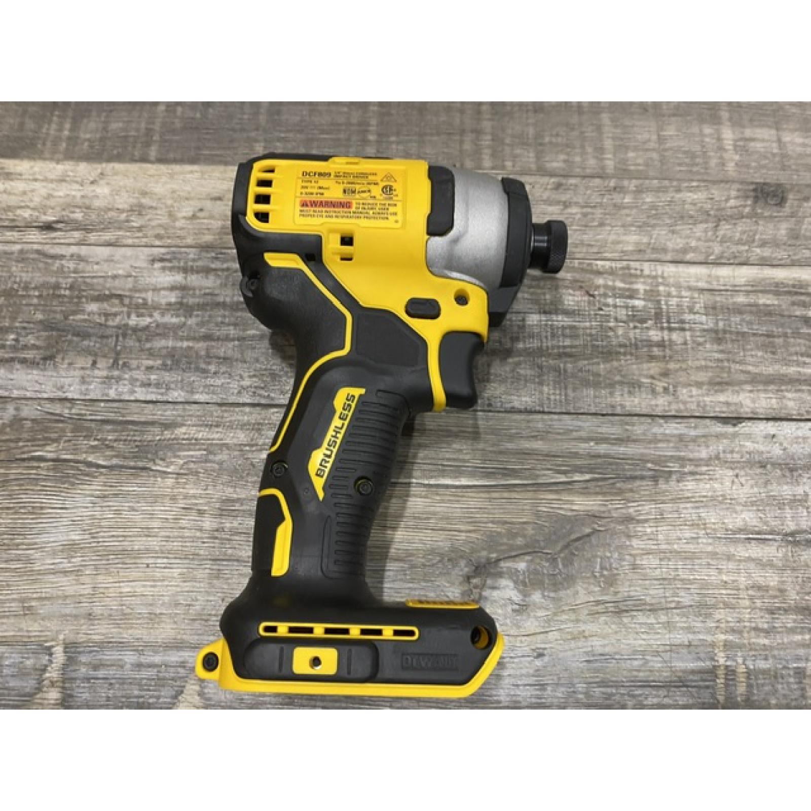 AS-IS DEWALT Atomic 20V Max Lithium-Ion Brushless Cordless Compact 1/4 in. Impact Driver Kit