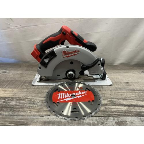 AS-IS Milwaukee 18V Lithium-Ion Brushless Cordless 7-1/4 in. Circular Saw (Tool-Only)