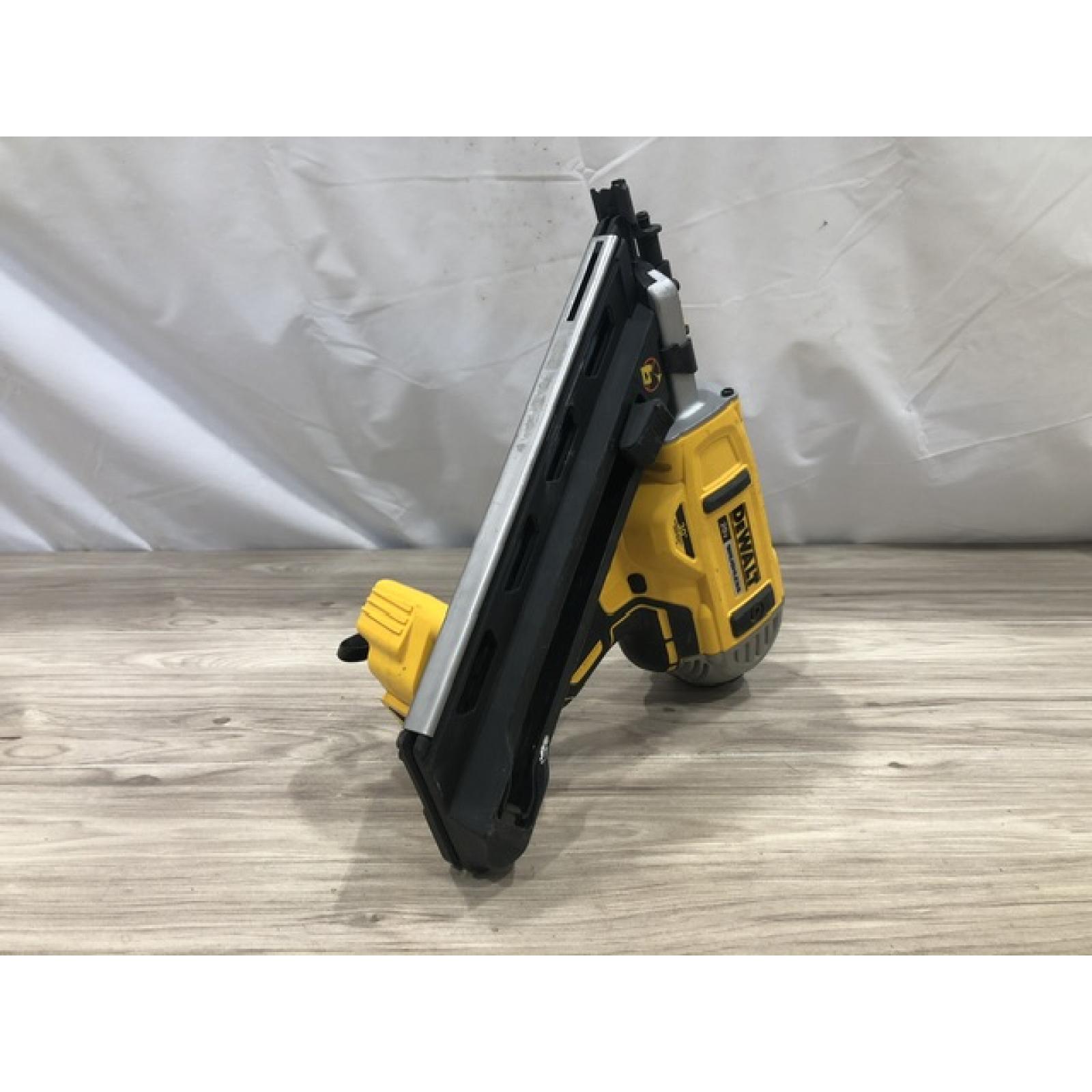 AS-IS DEWALT Cordless 2-Speed 30 Degree Framing Nailer (Tool-Only)