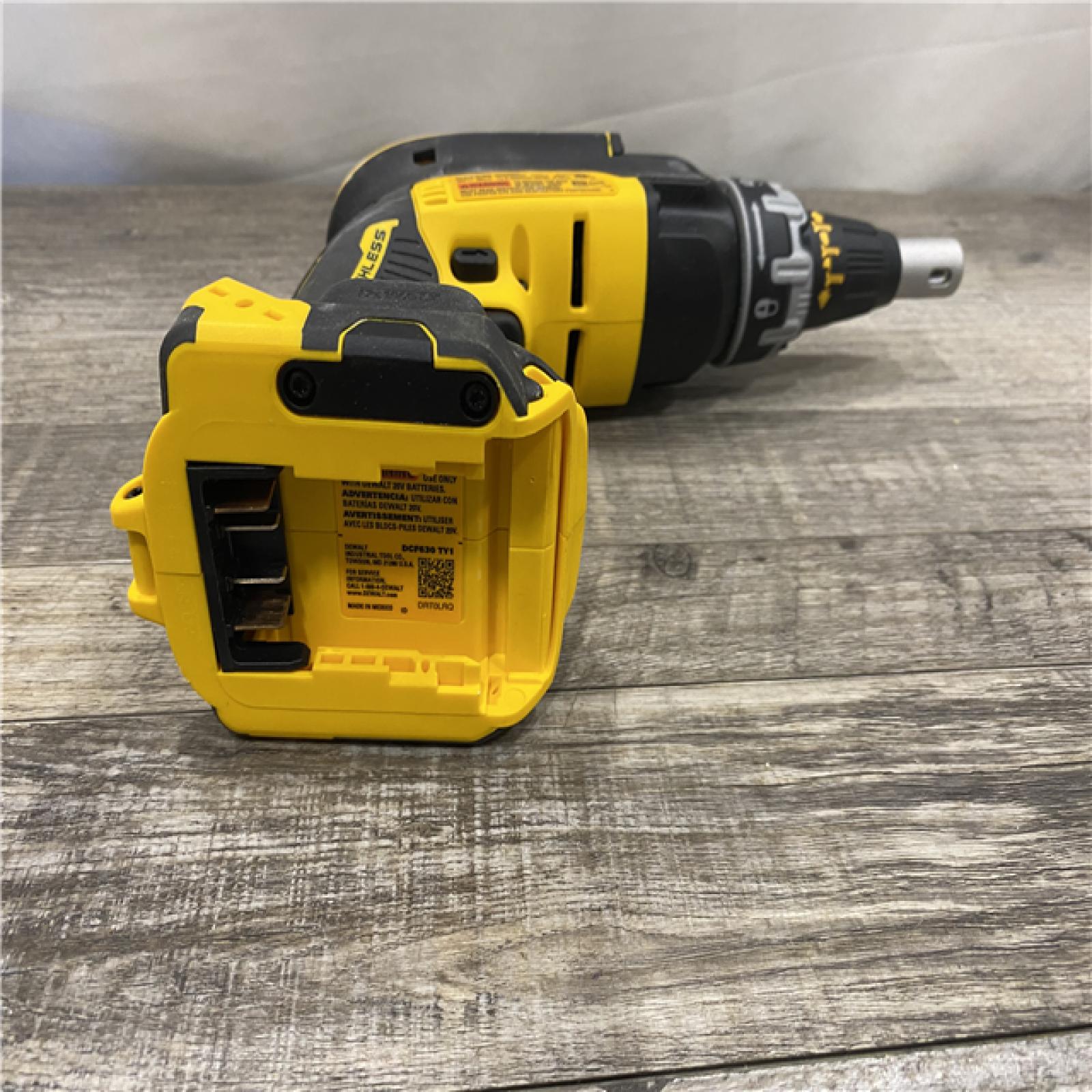 AS-IS DEWALT XR 20V MAX Lithium-Ion Cordless Brushless Screw Gun (Tool Only)