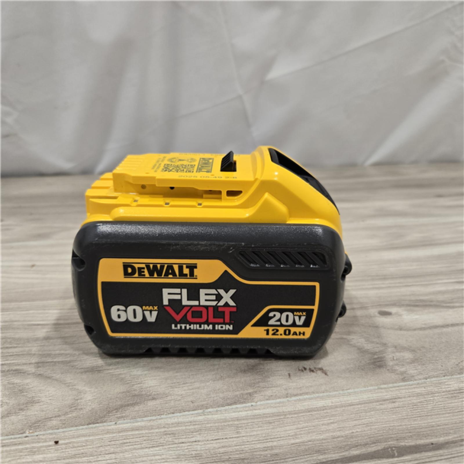AS-IS DEWALT FLEXVOLT 20V/60V MAX 12.0 Ah Battery - DCB612