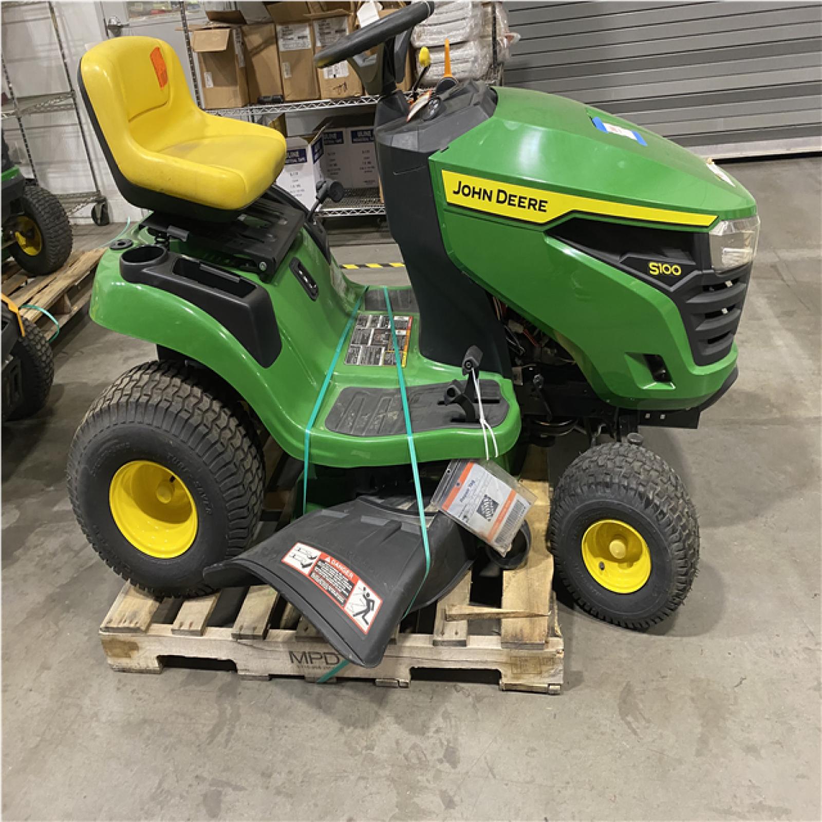 Dallas Location - As-Is John Deere S100 - Lawn Tractors