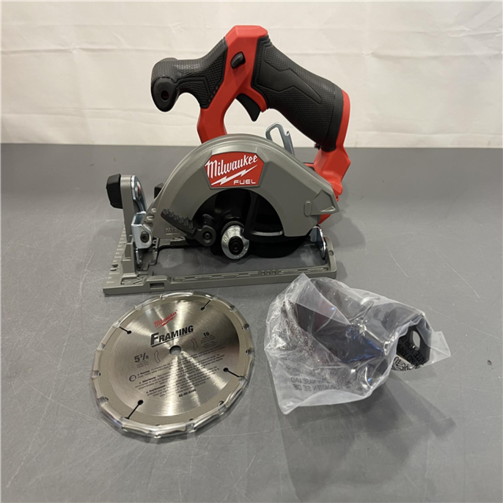 AS-IS - M12 MILWAUKEE FUEL 5-3/8 CIRCULAR SAW
