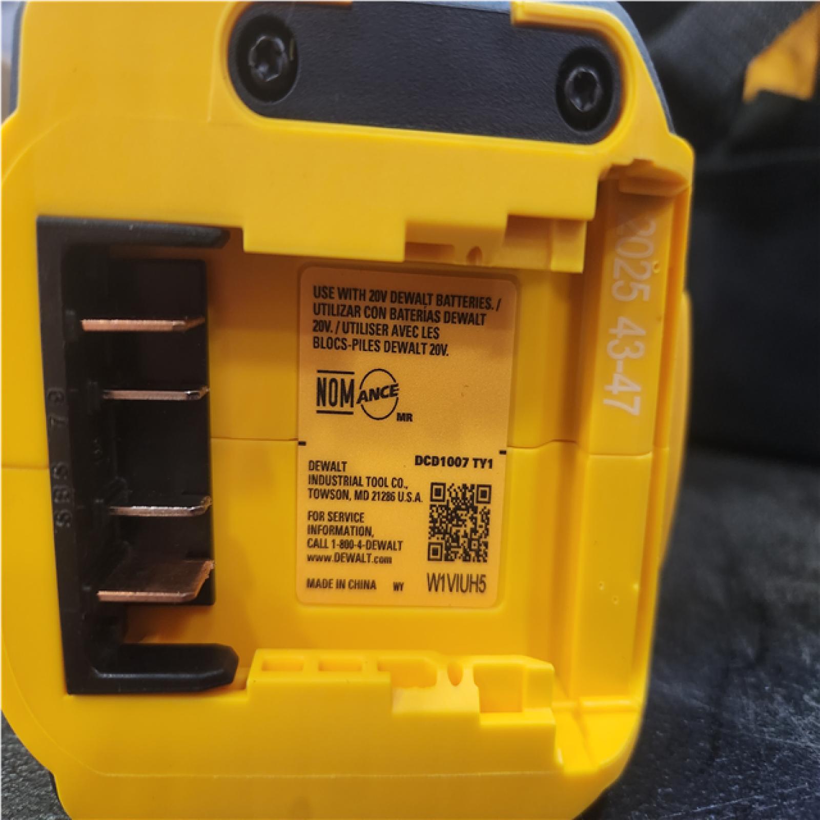 Phoenix NEW DEWALT 20V XR Lithium-Ion Cordless Hammer Drill Kit with 8.0 Ah Battery, Charger and Kit Bag