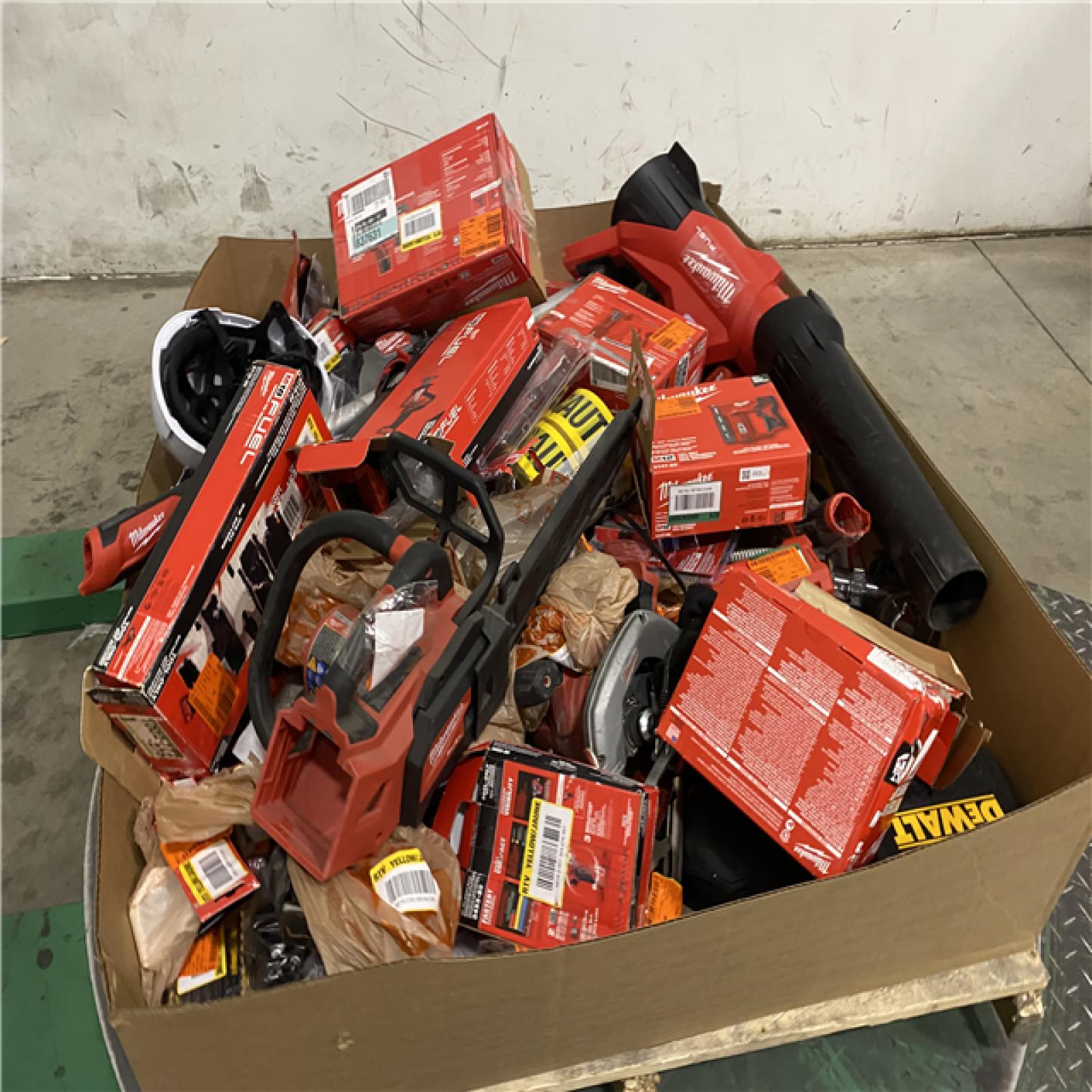 Dallas Location - As-Is MILWAUKEE Tool Pallet