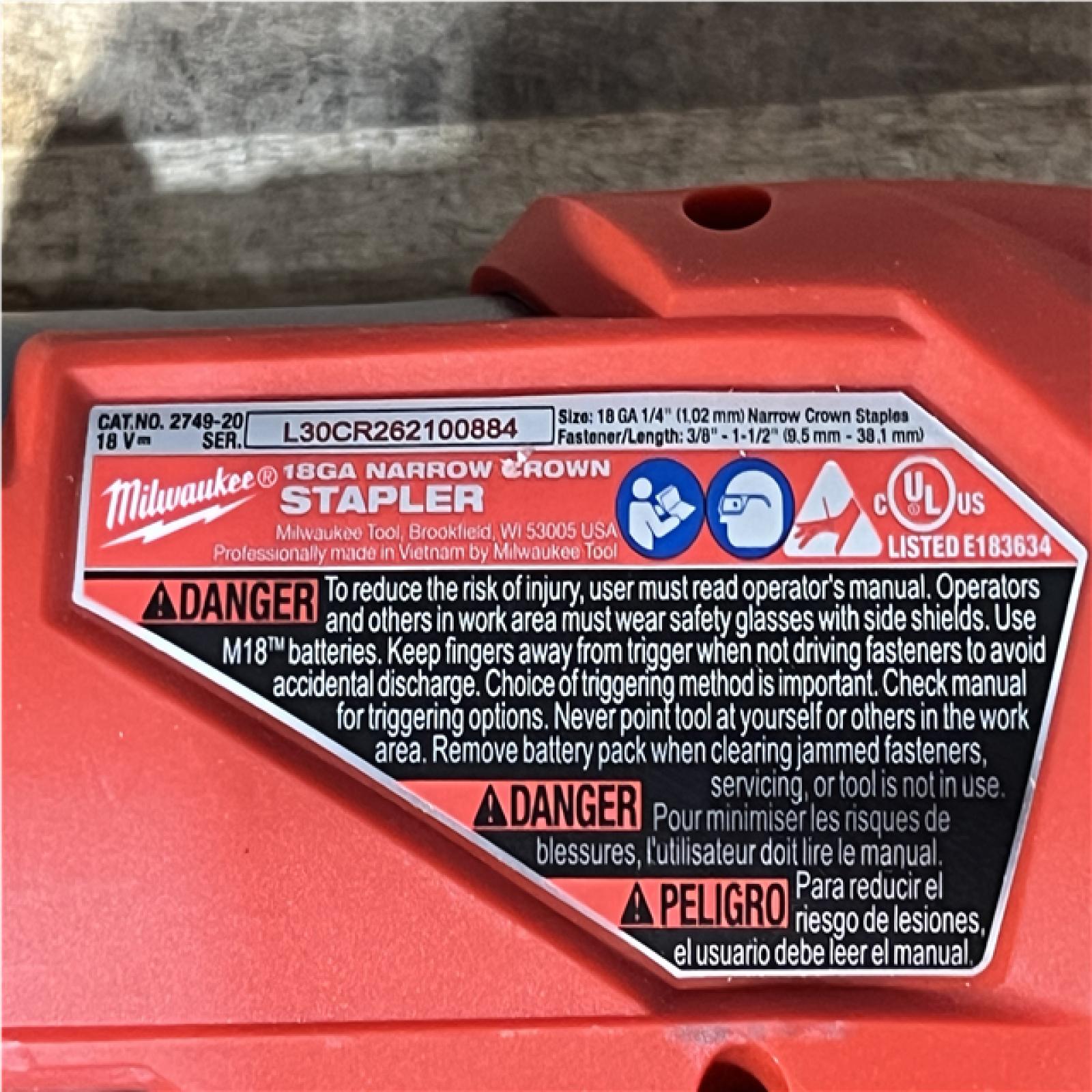Houston Location AS-IS Milwaukee FUEL 18-Volt Lithium-Ion Brushless Cordless 18-Gauge 1/4 in. Narrow Crown Stapler (Tool-Only)