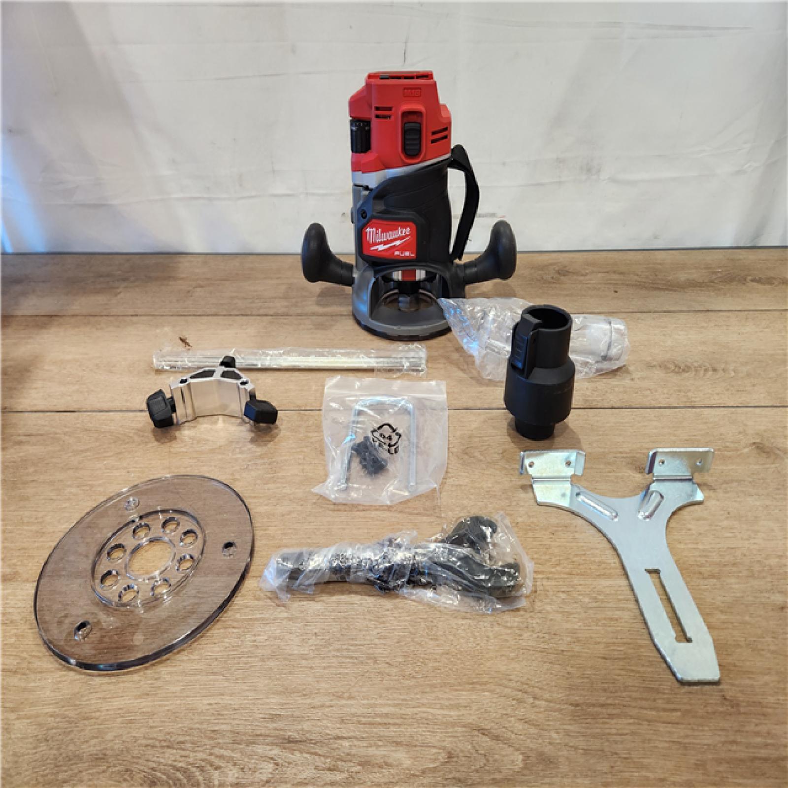 AS-IS- Milwaukee Tool Router Cordless 2.25 Hp 25000 RPM - All