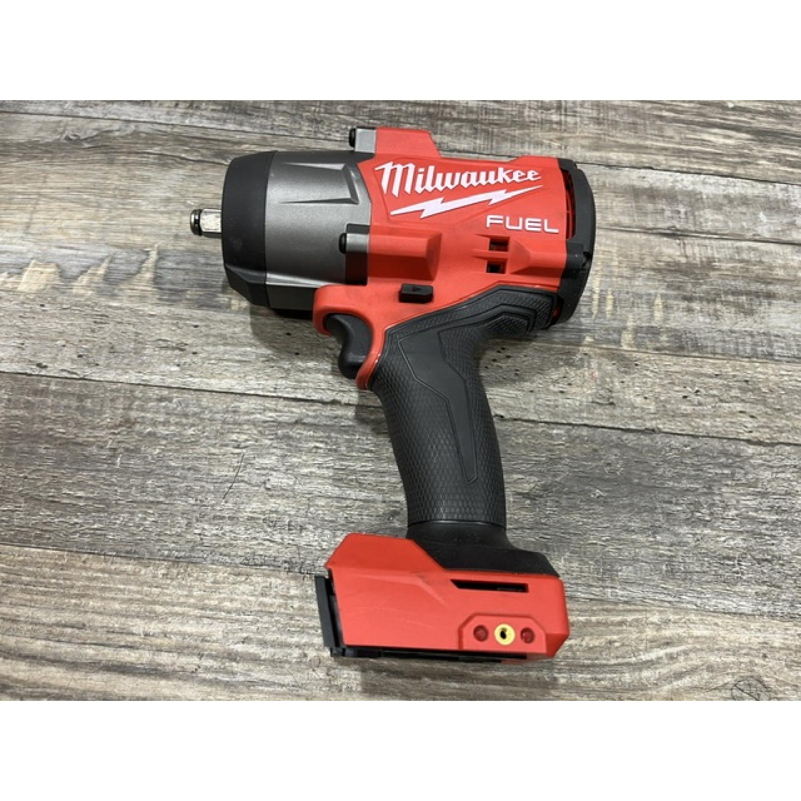 AS-IS Milwaukee FUEL 18V Lithium-Ion Brushless Cordless 1/2 in. Impact Wrench w/Friction Ring Kit