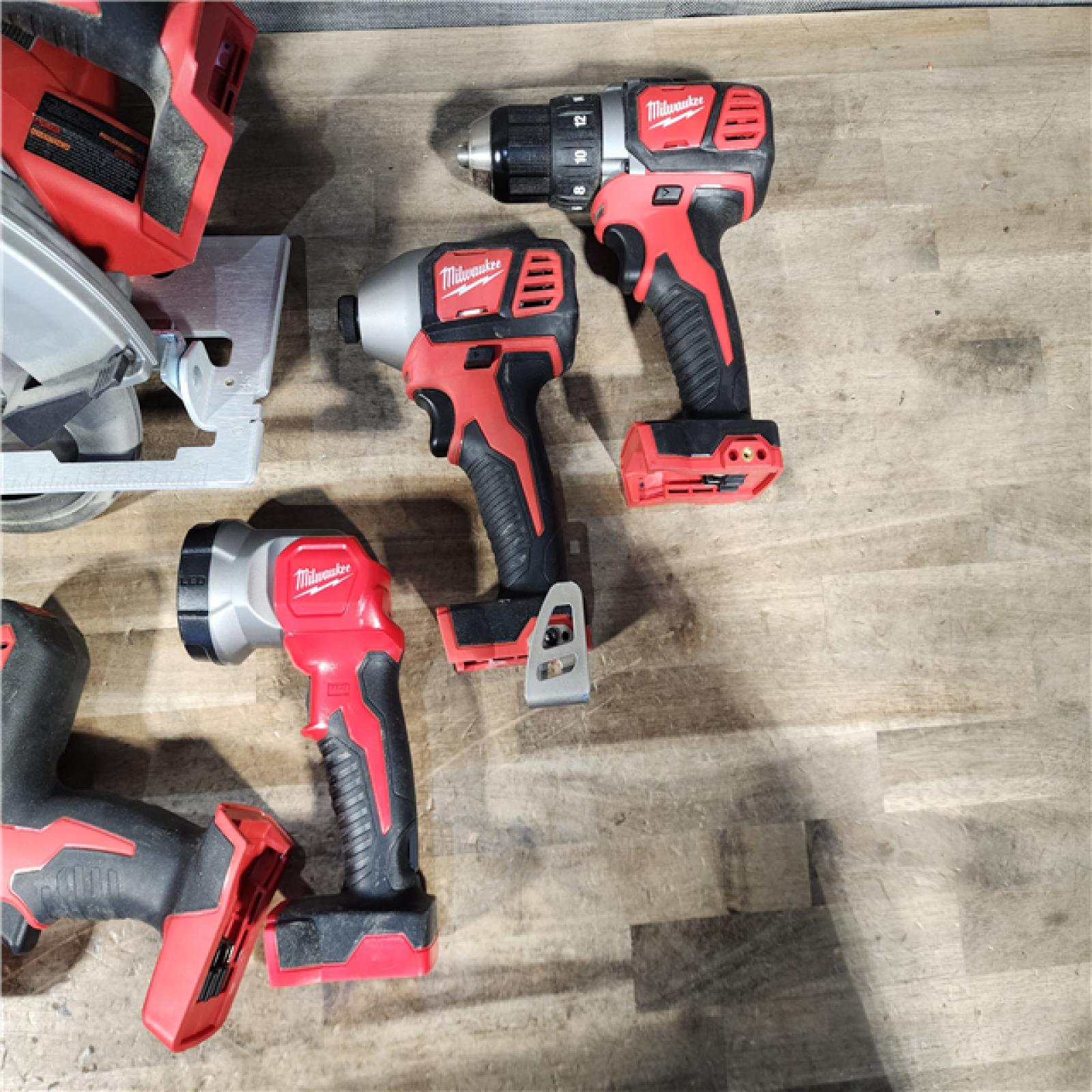 HOUSTON LOCATION - AS-IS MILWAUKEE 5 TOOL COMBO KIT W/ (2) BATTERY & CHARGER