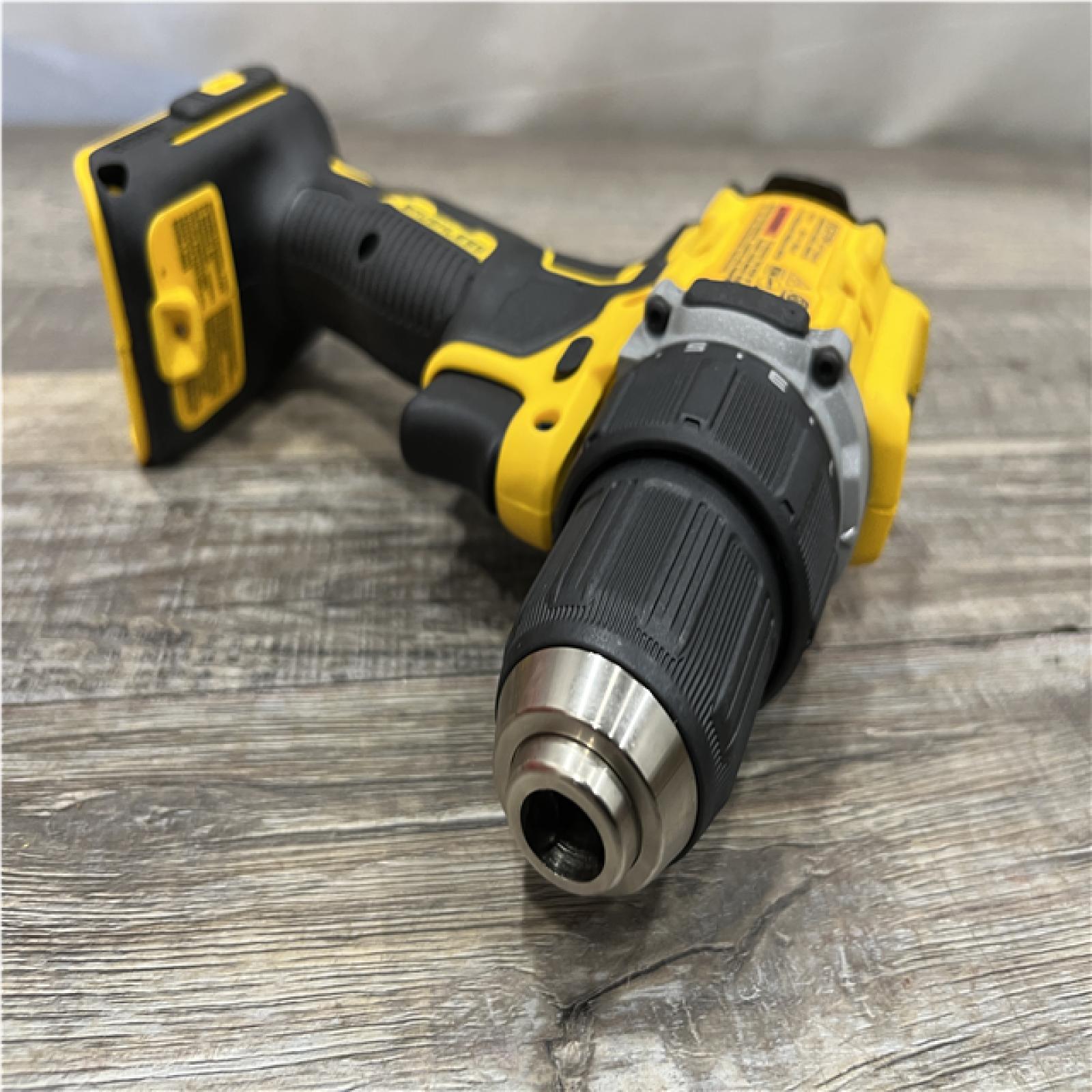 AS-IS DEWALT Atomic 20V Lithium-Ion Cordless Compact 1/2 in. Drill/Driver Kit