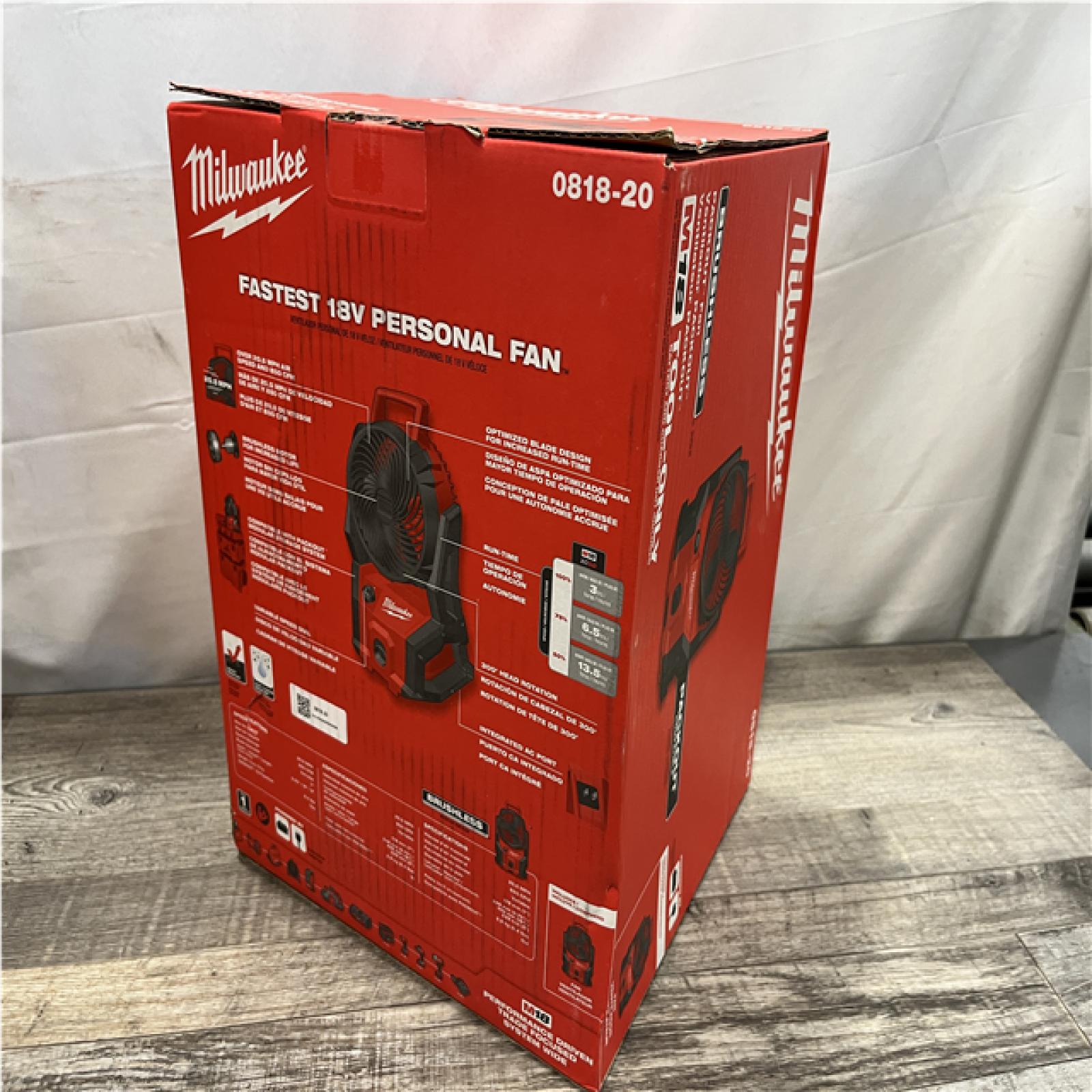 NEW - Milwaukee 18-Volt Lithium-Ion Brushless Cordless PACKOUT Jobsite Fan (Tool-Only)