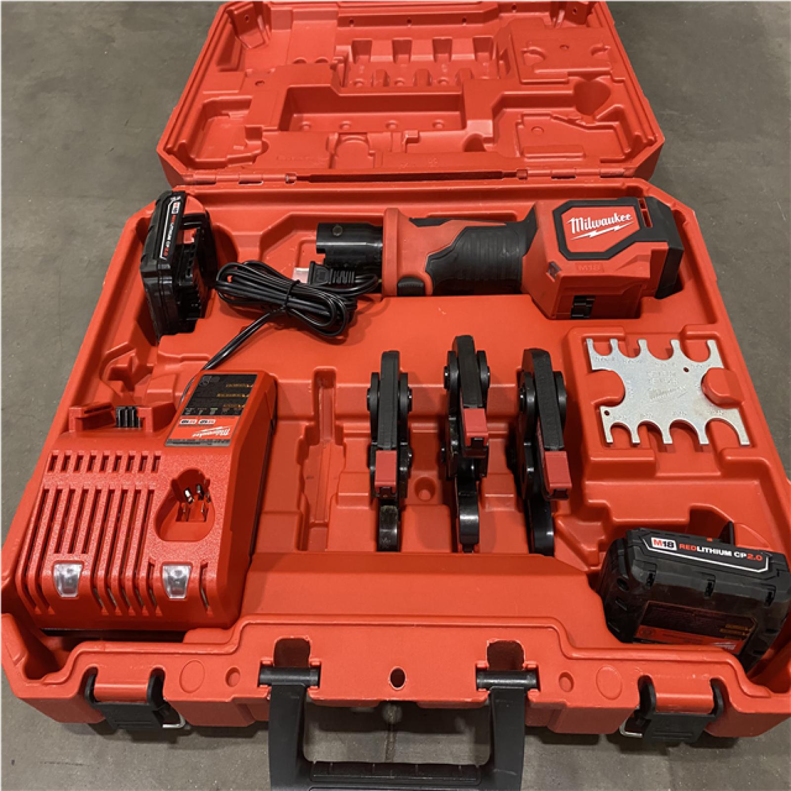 As-Is- Milwaukee 18V Lithium-Ion Cordless Short Throw Press Tool with 3 PEX Crimp Jaws Kit