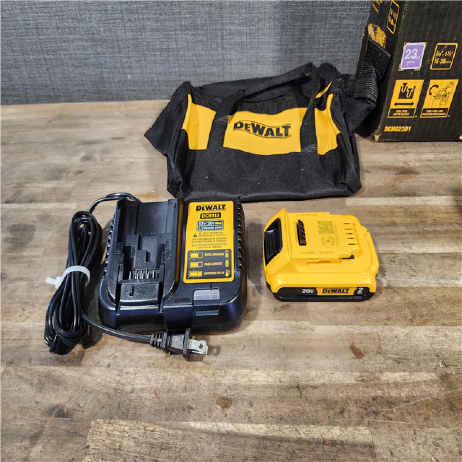 HOUSTON LOCATION - AS-IS DeWalt DCN623D1 20V MAX Atomic Compact Cordless Pin Nailer Kit