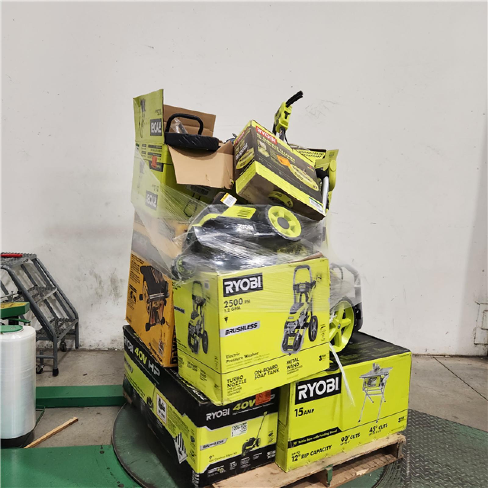 Dallas Location - As-Is Tool Pallet