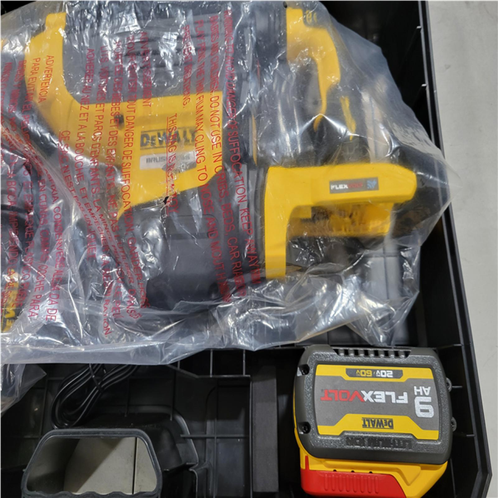 CALIFORNIA AS-IS DEWALT 2 SDS MAX COMBINATION HAMMER KIT