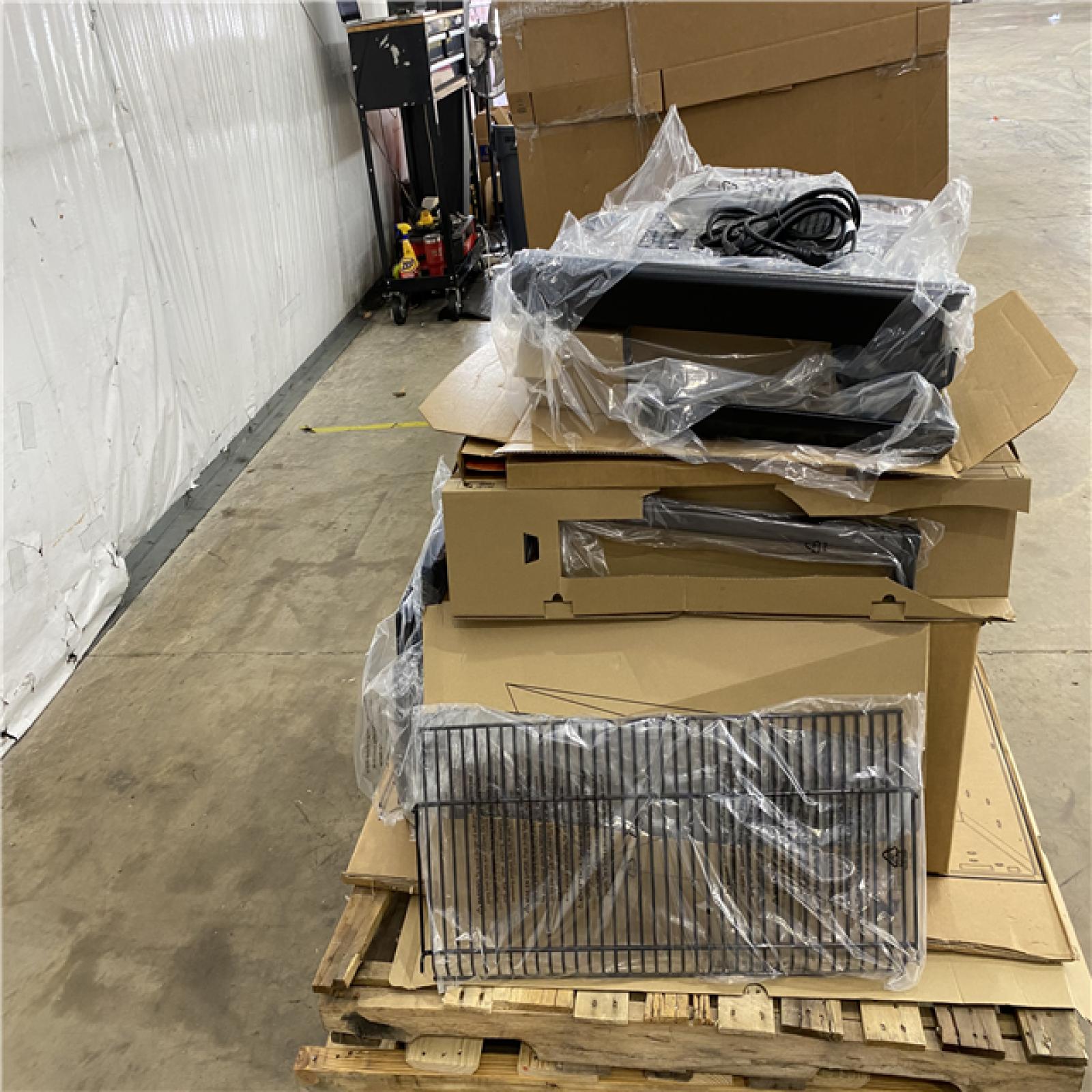 Houston Location AS IS - Traeger Woodridge Elite Grill
