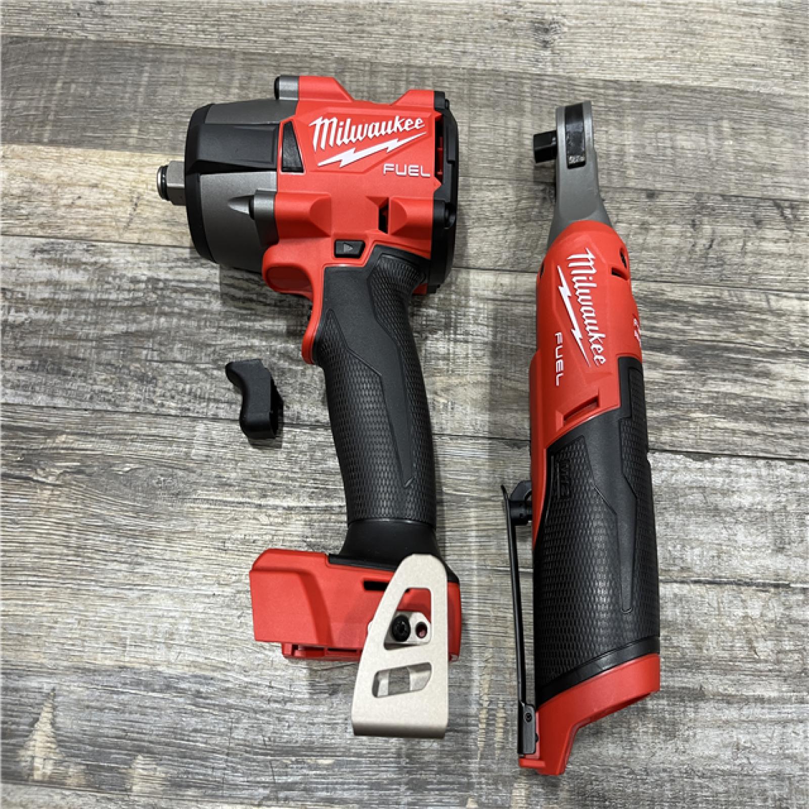 AS-IS Milwaukee FUEL 18V Cordless Mid Torque 1/2 in. Impact Wrench w/ 12 FUEL 3/8 in. Ratchet Combo Kit
