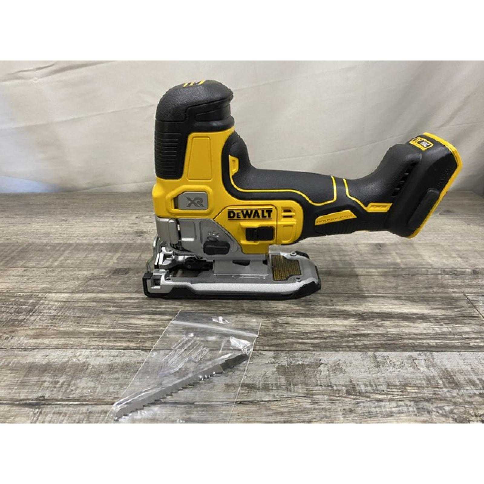 AS-IS DEWALT 20V MAX XR Cordless Barrel Grip Jigsaw (Tool Only)