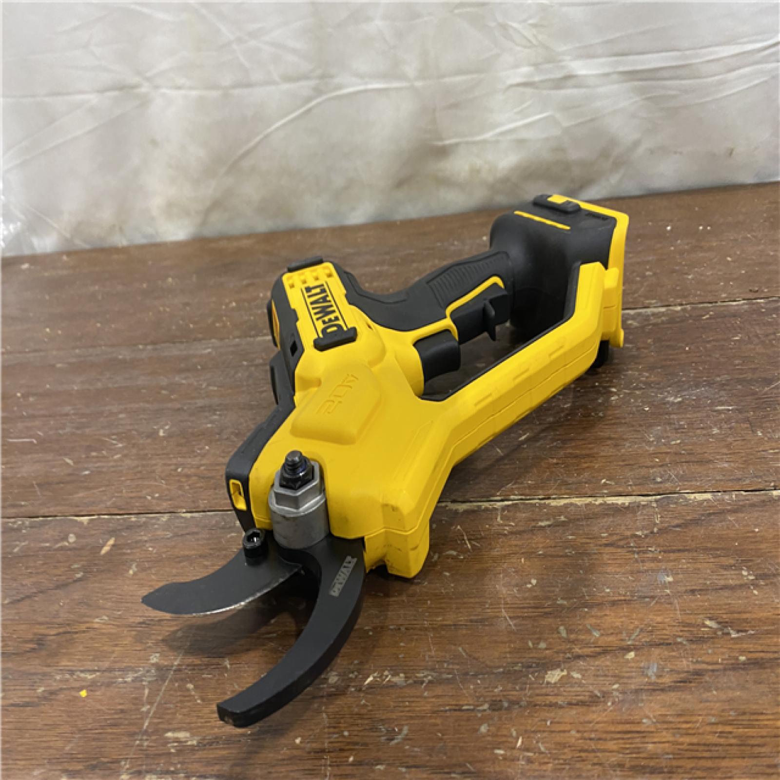 AS-IS DeWalt Cordless Pruner
