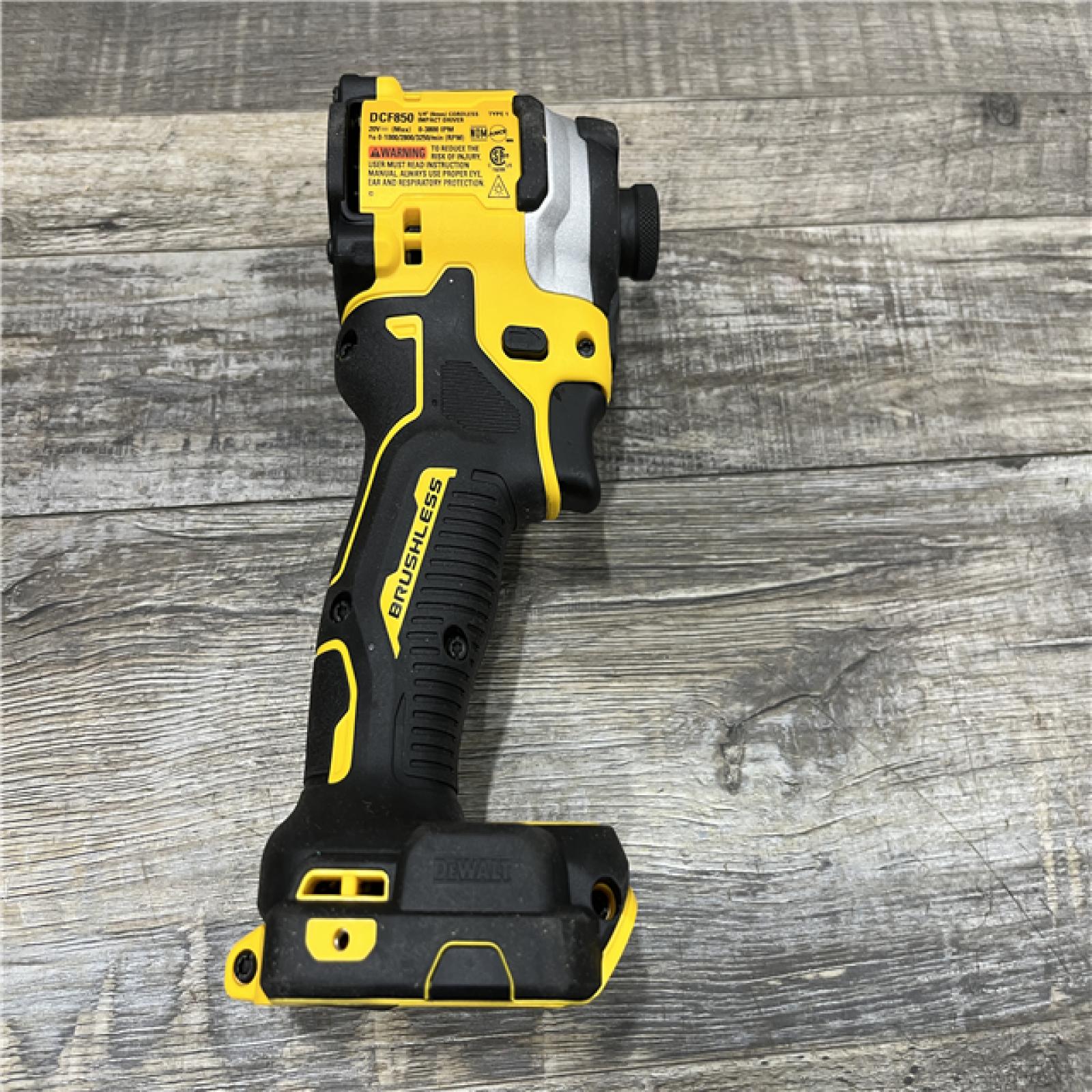 AS-IS DEWALT ATOMIC 20V MAX Lithium-Ion Cordless 1/4 in. Brushless Impact Driver Kit