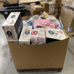 DALLAS LOCATION- NEW!- BULLSEYE MIXED APPAREL PALLET -(400 UNITS)