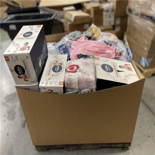 DALLAS LOCATION- NEW!- BULLSEYE MIXED APPAREL PALLET -(400 UNITS)