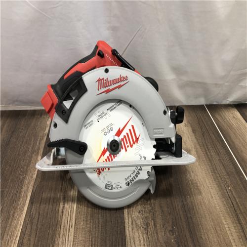 AS-IS Milwaukee 18V Lithium-Ion Brushless Cordless 7-1/4 in. Circular Saw (Tool-Only)