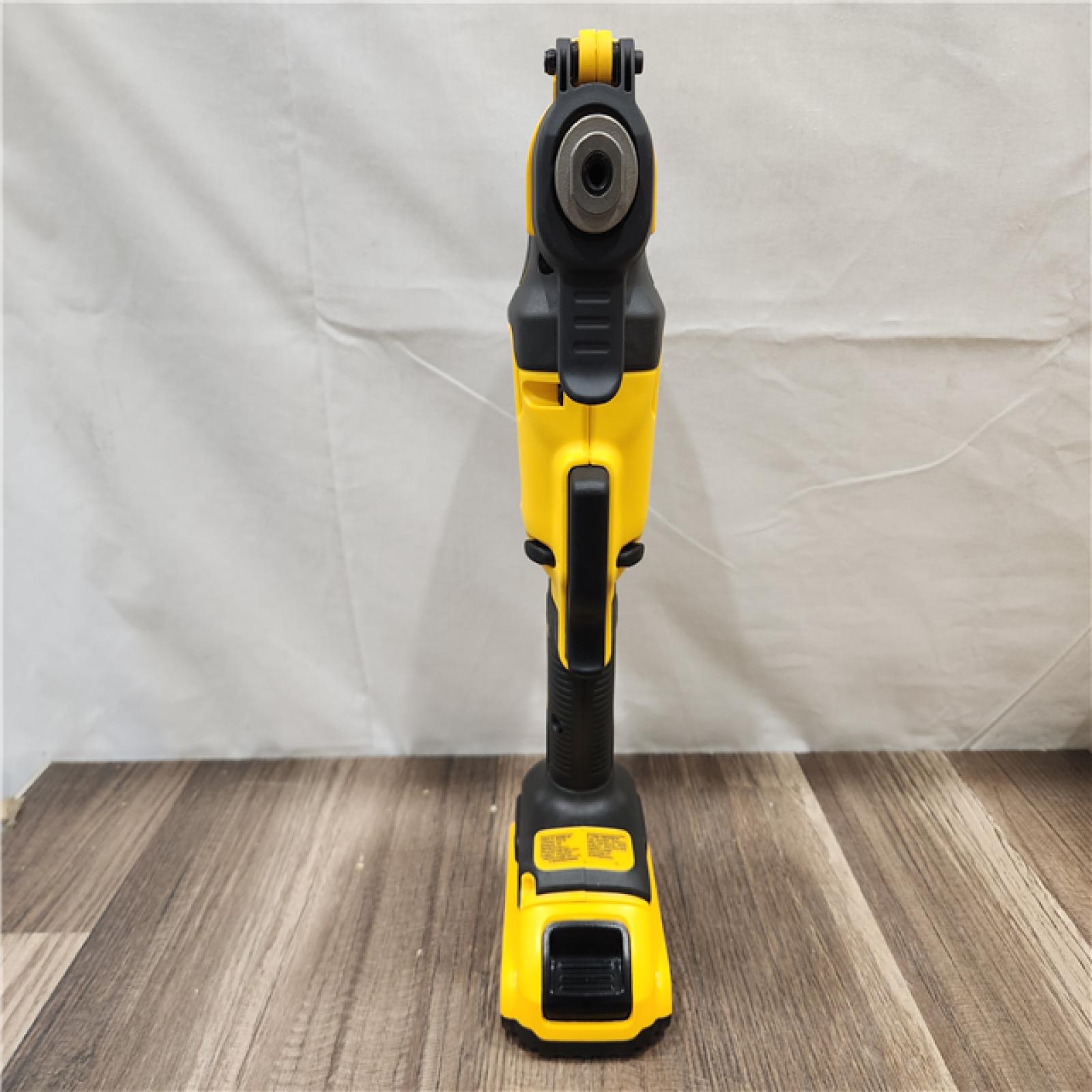 AS-IS- DeWalt 20V Cordless Oscillating Multi-Tool with Battery and Charger