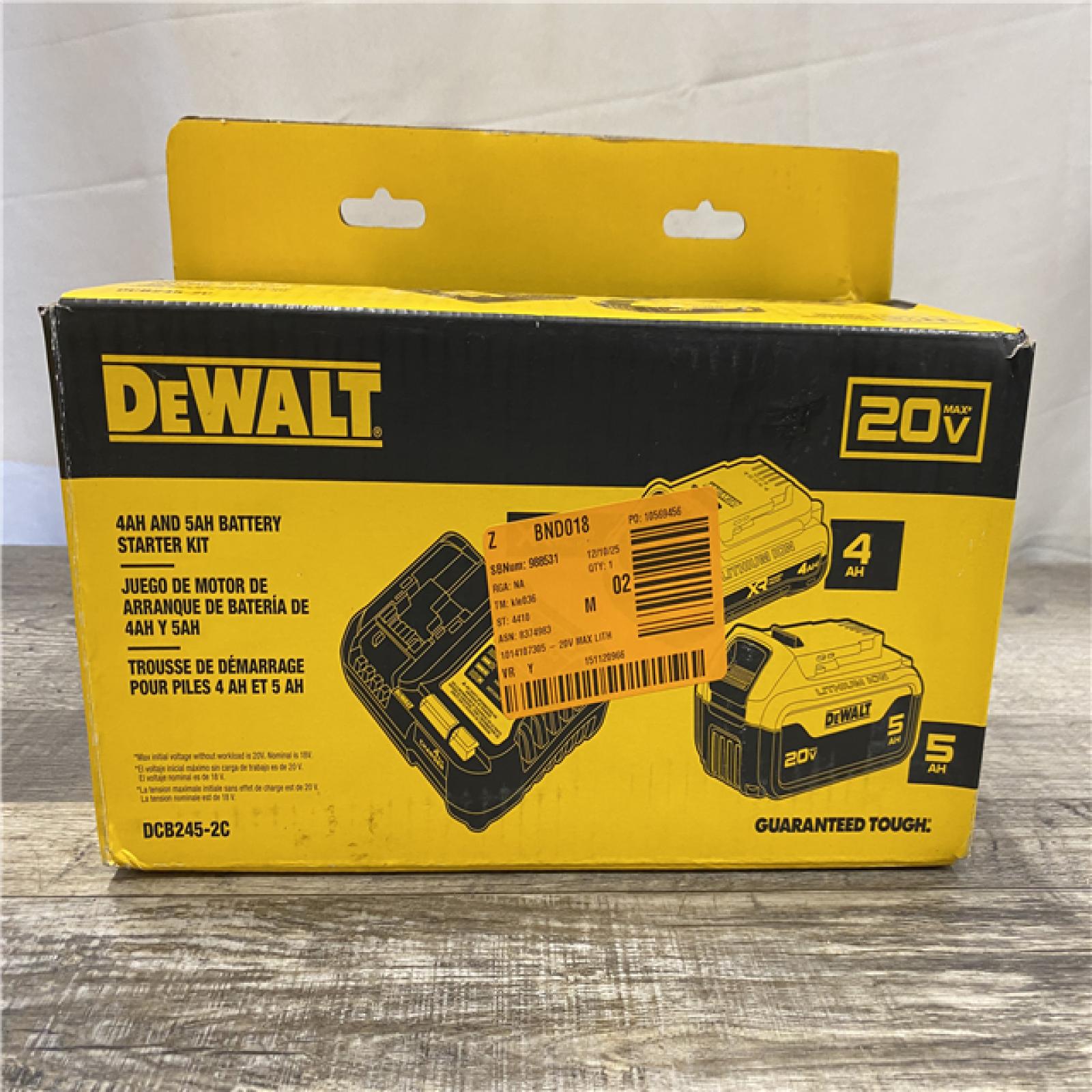 NEW - DEWALT 20V MAX Lithium-Ion Starter Kit