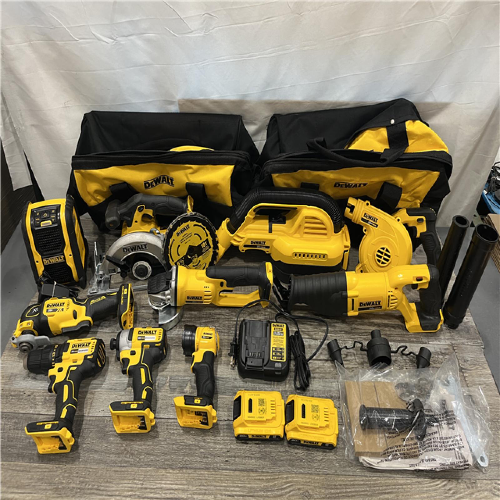 AS-IS DEWALT 20-Volt Max Lithium-Ion (10-Tool) Cordless Combo Kit
