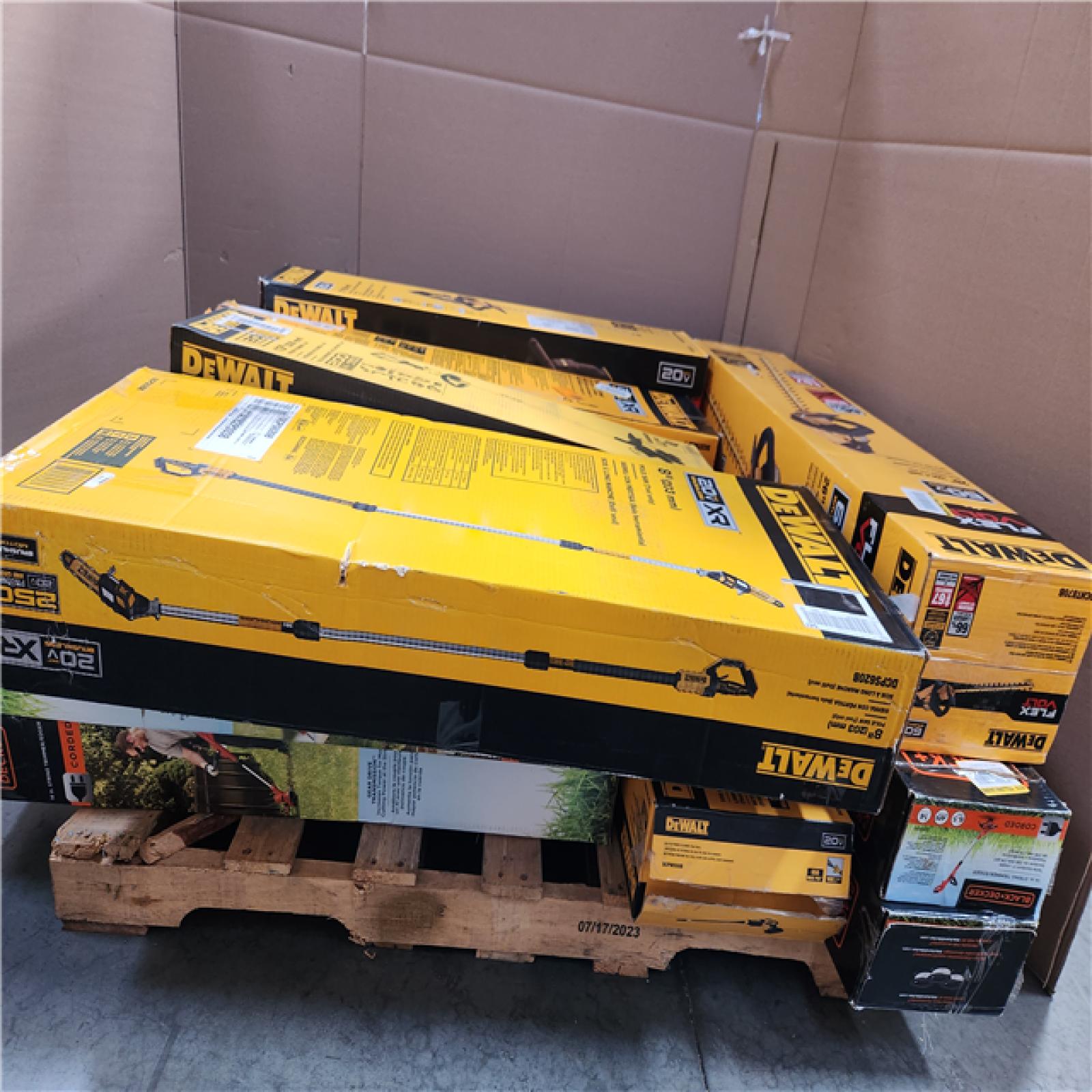 CALIFORNIA AS-IS TOOL PALLET