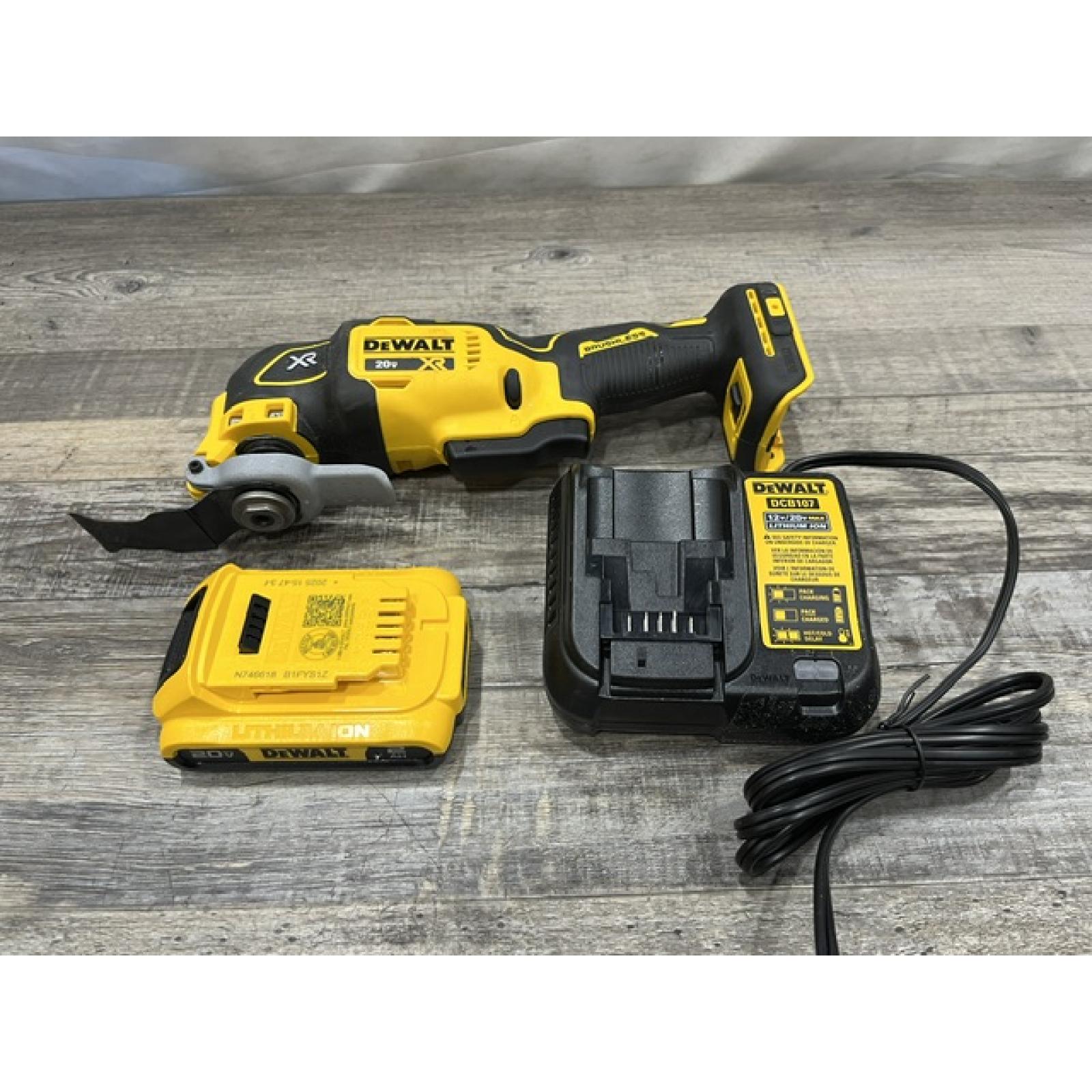 AS-IS DEWALT 20V MAX XR Cordless Brushless 3-Speed Oscillating Multi Tool Kit