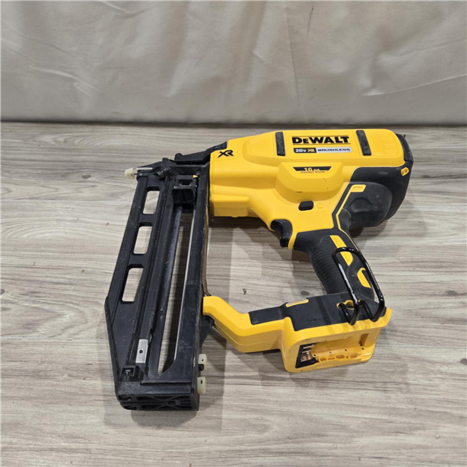 AS-IS DEWALT 20V MAX XR 16-Gauge Lithium-Ion Cordless Finish Nailer (Tool Only)