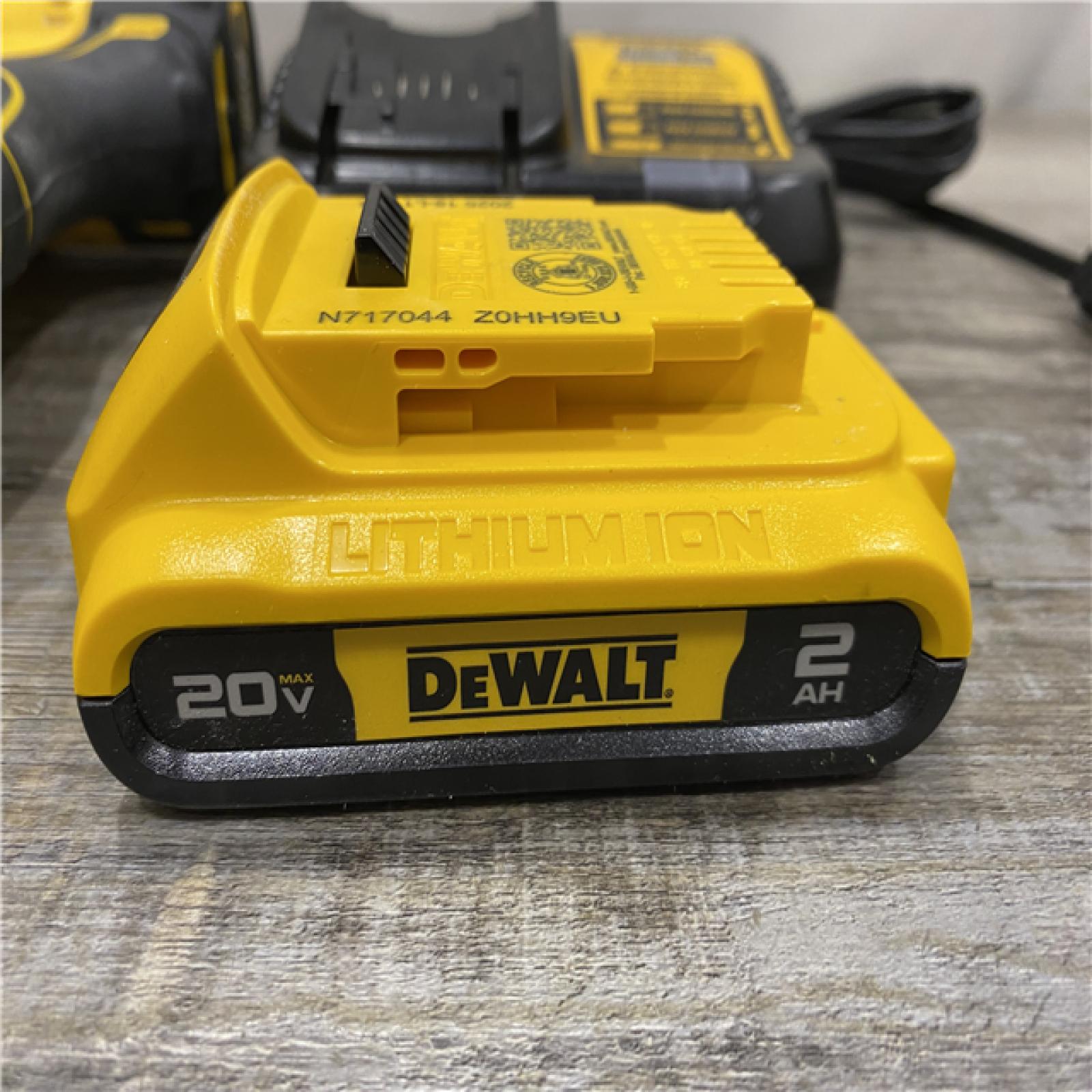 AS-IS DEWALT Atomic 20V Max Lithium-Ion Brushless Cordless Compact 1/4 in. Impact Driver Kit