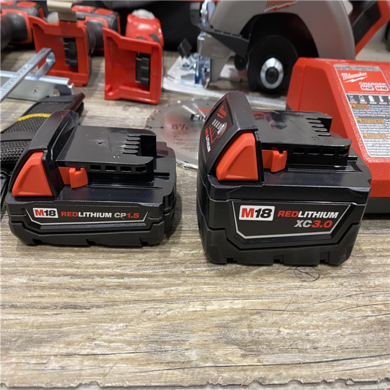 LIKE NEW - Milwaukee 18V Lithium-Ion Cordless (5-Tool) Combo Kit