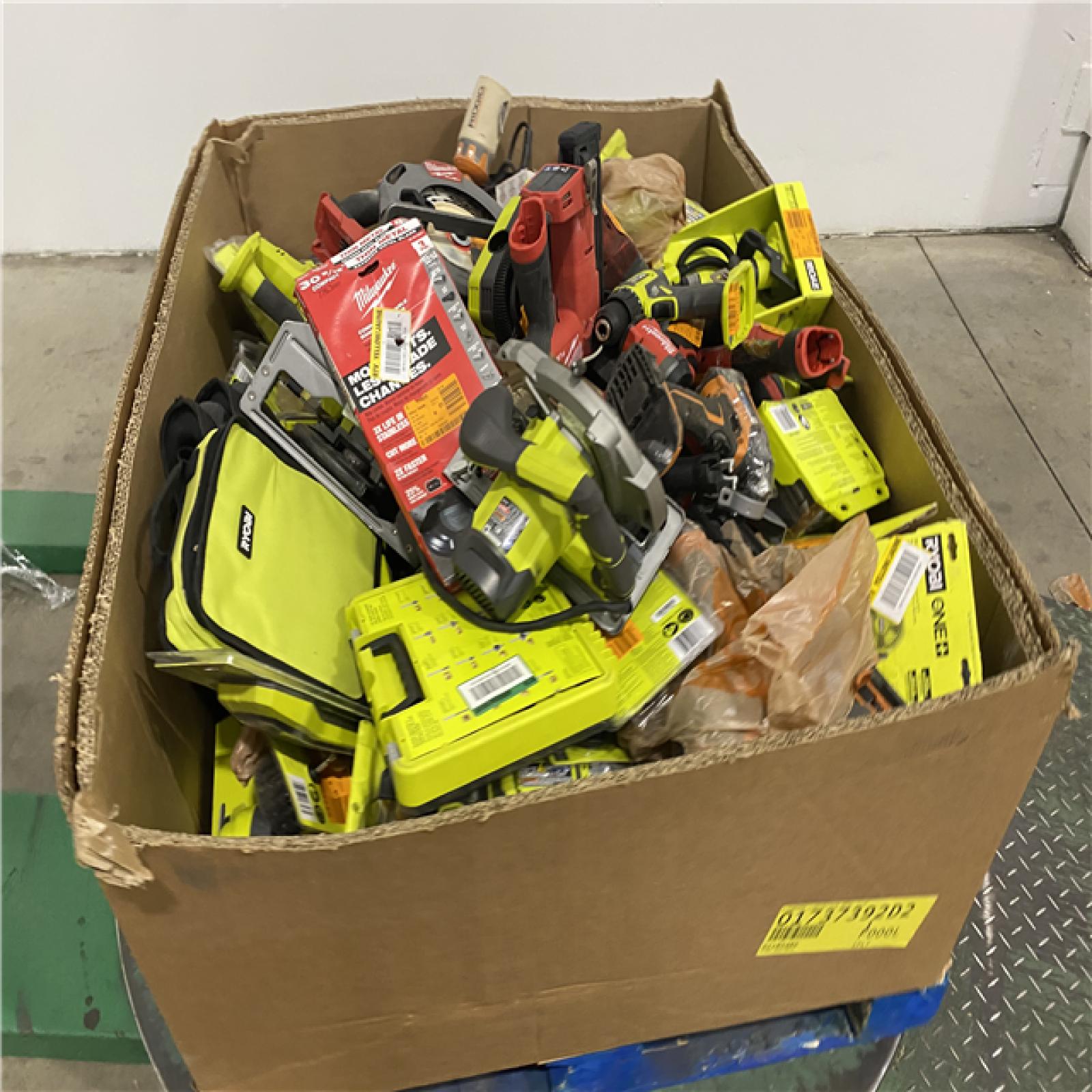 Dallas Location - As-Is Tool Pallet