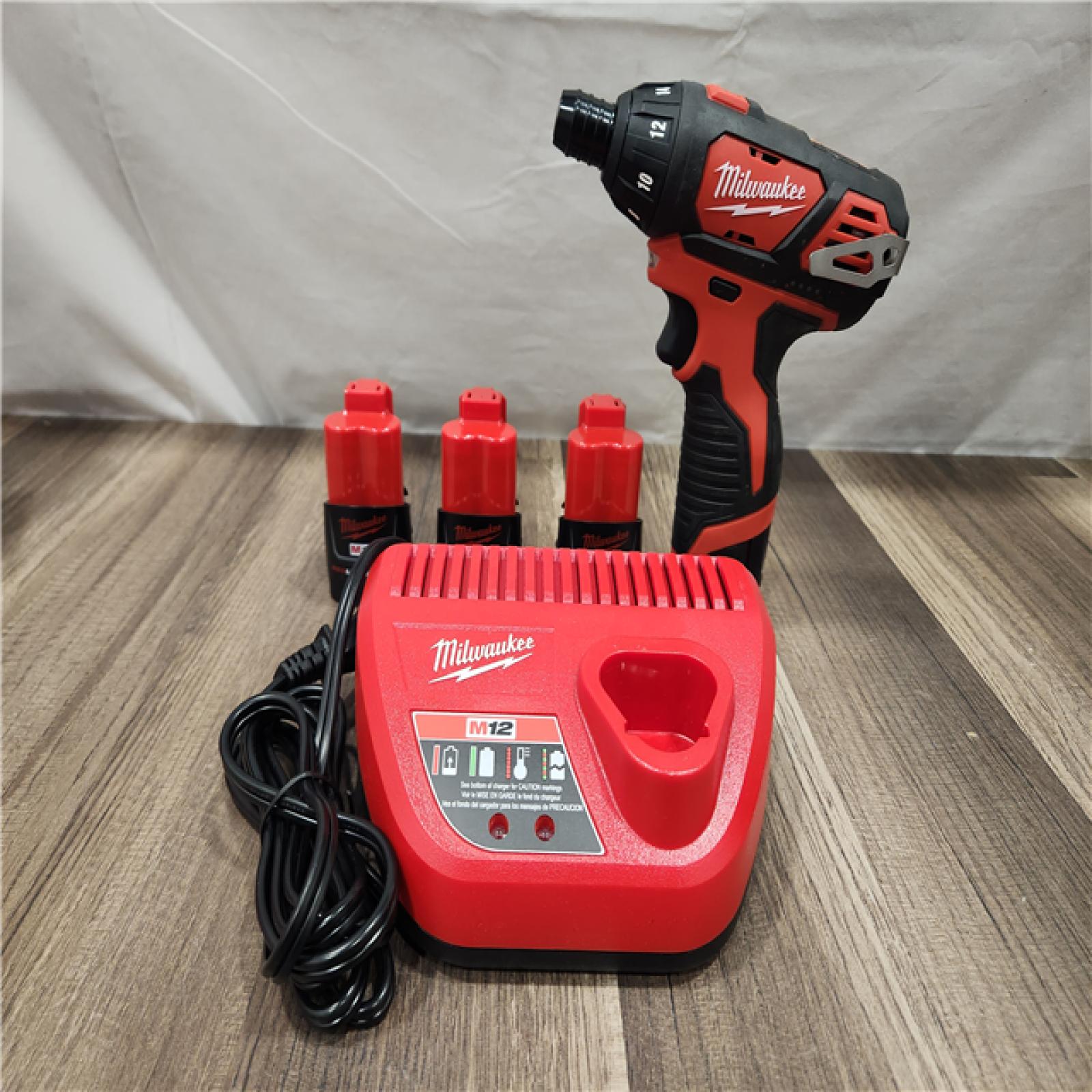 AS-IS- Milwaukee M12 -12V Cordless Screwdriver Kit w/ (4) 1.5Ah Batteries  Charger